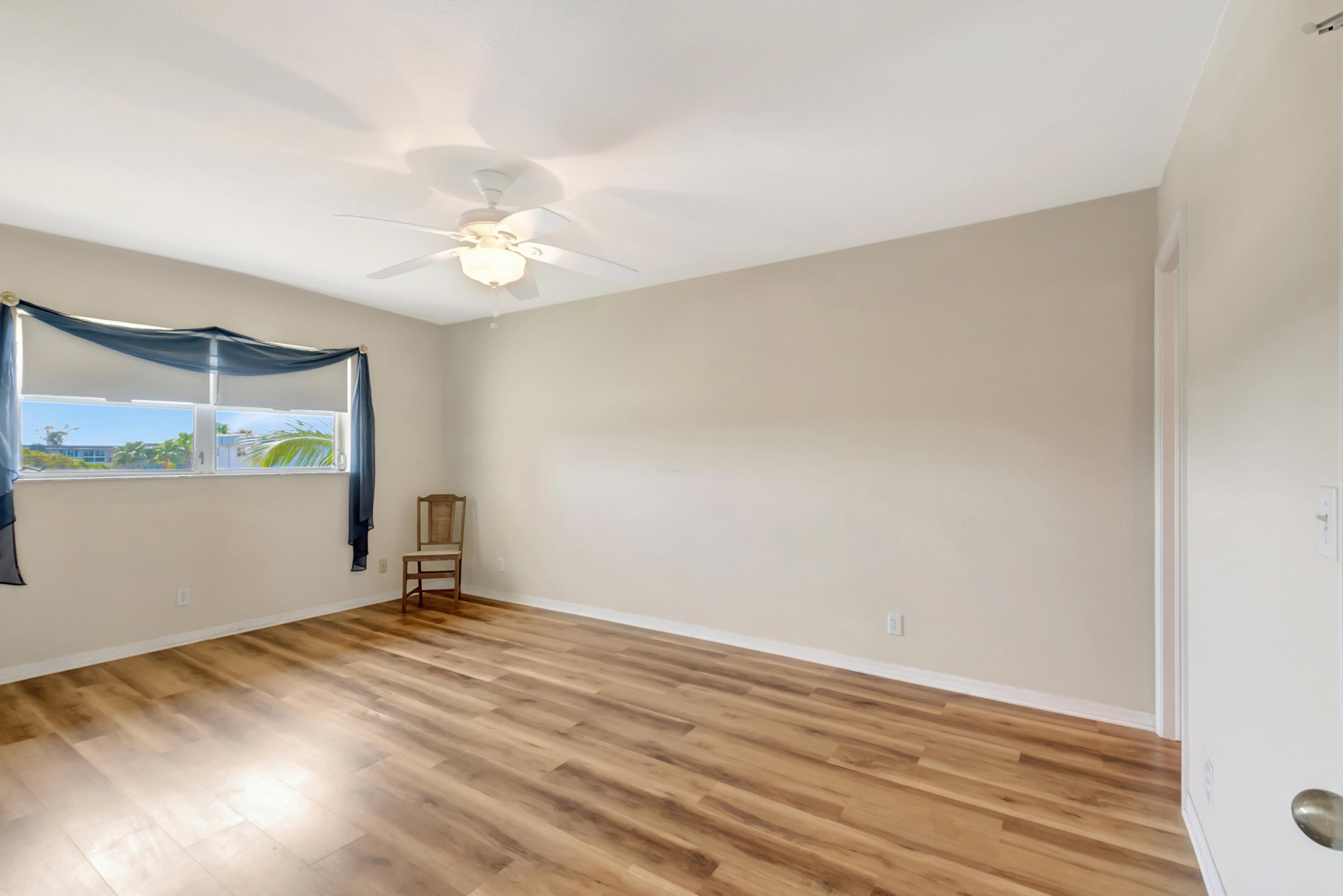2515 NE 1st Court 412