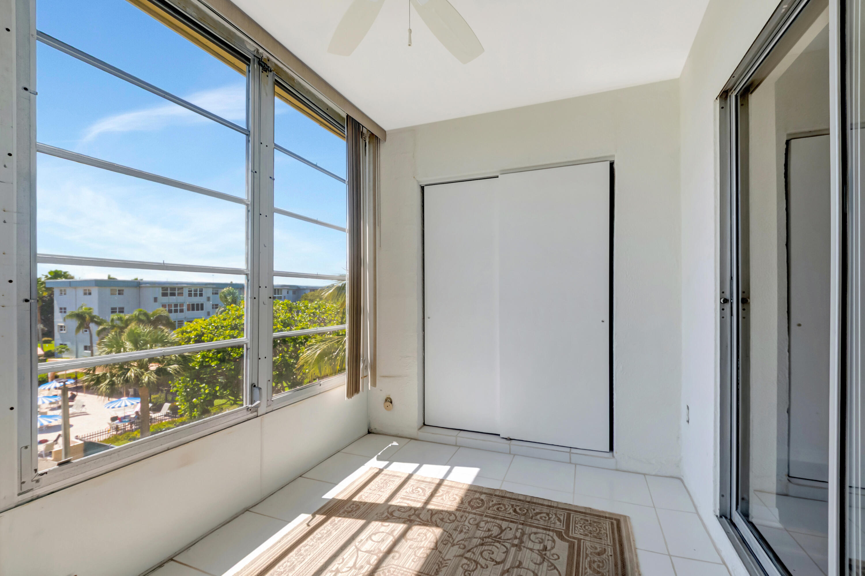 2515 NE 1st Court 412