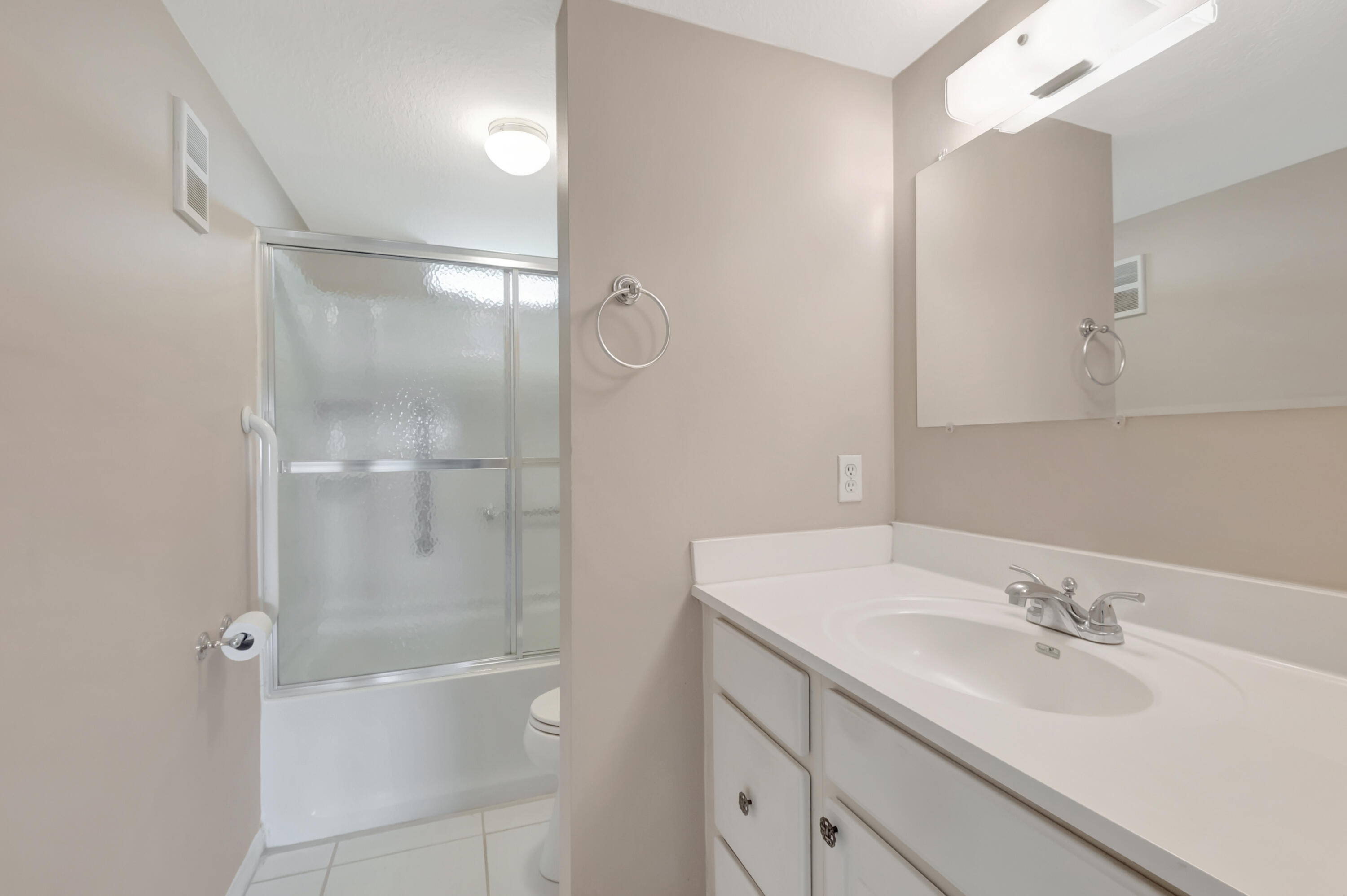 2515 NE 1st Court 412