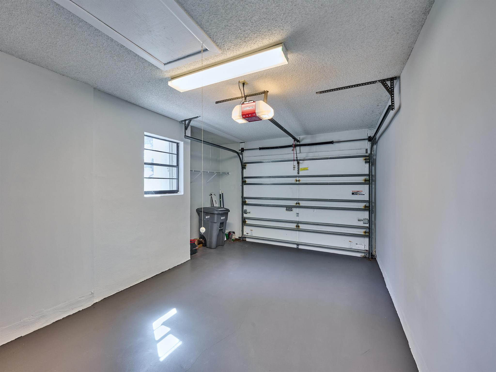 6467 Royal Manor Circle