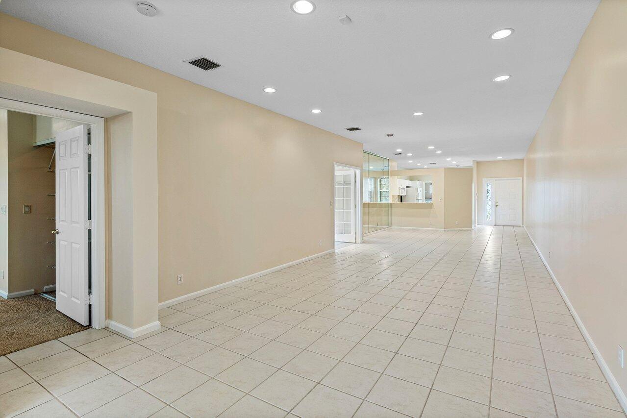 10849 Royal Caribbean Circle