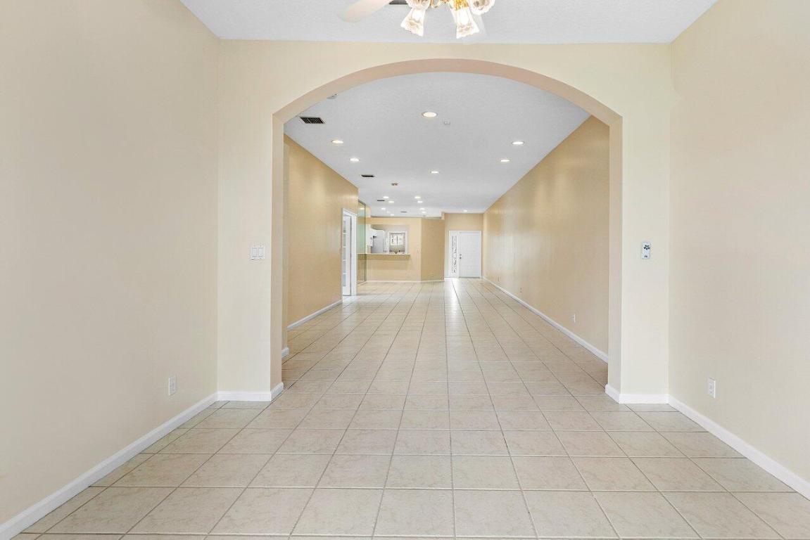 10849 Royal Caribbean Circle