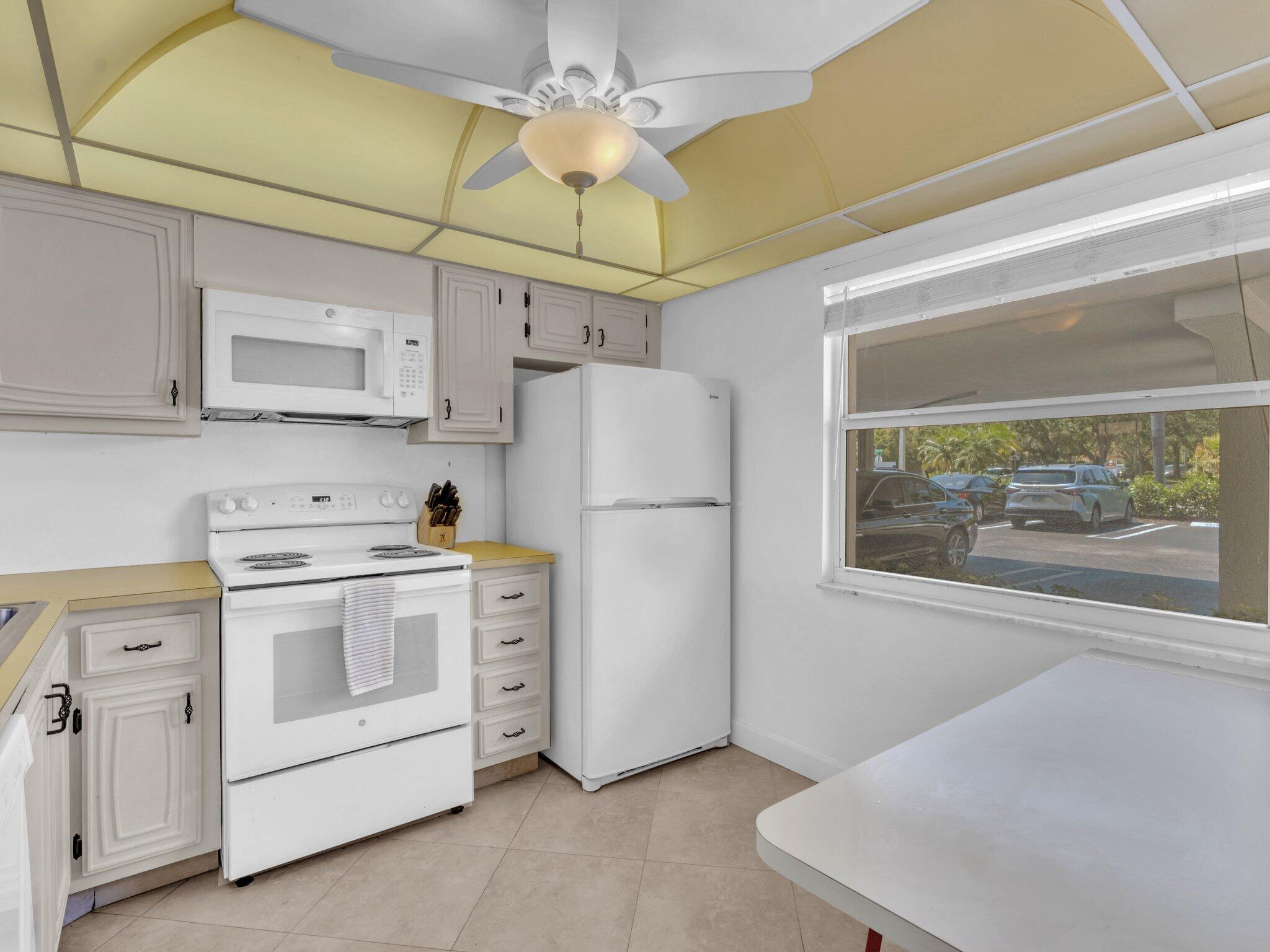 2717 Florida Boulevard 124