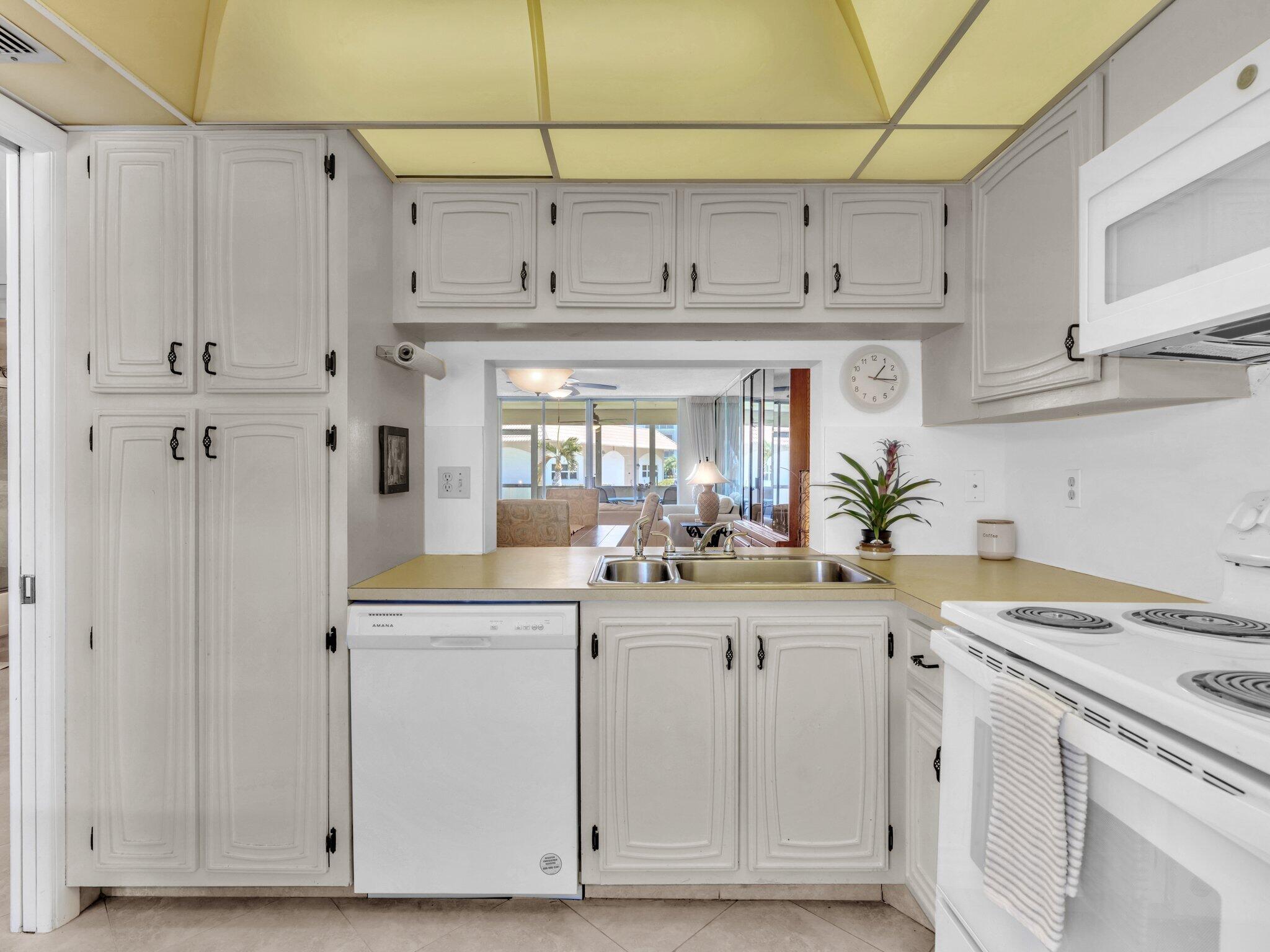 2717 Florida Boulevard 124