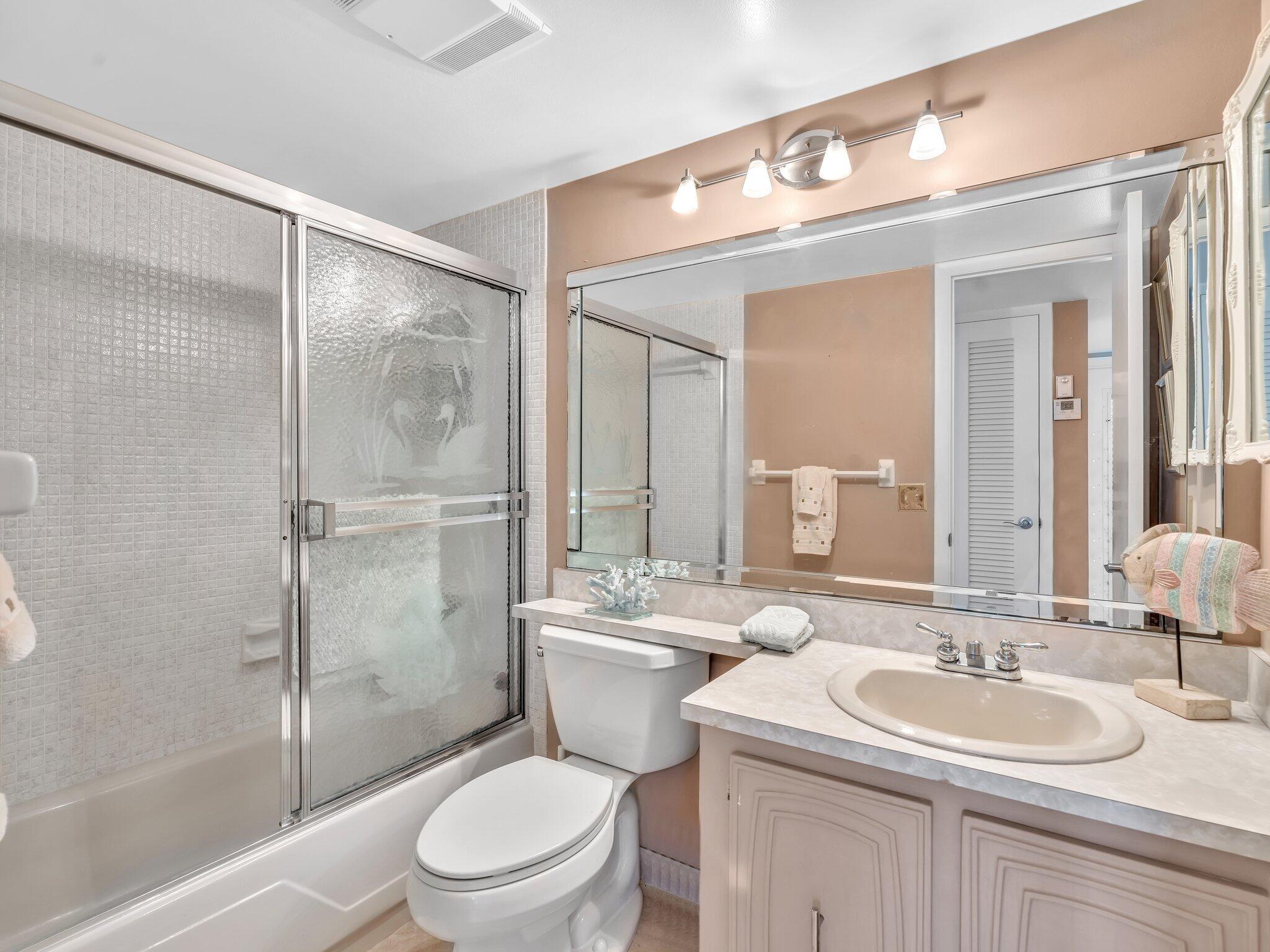 2717 Florida Boulevard 124