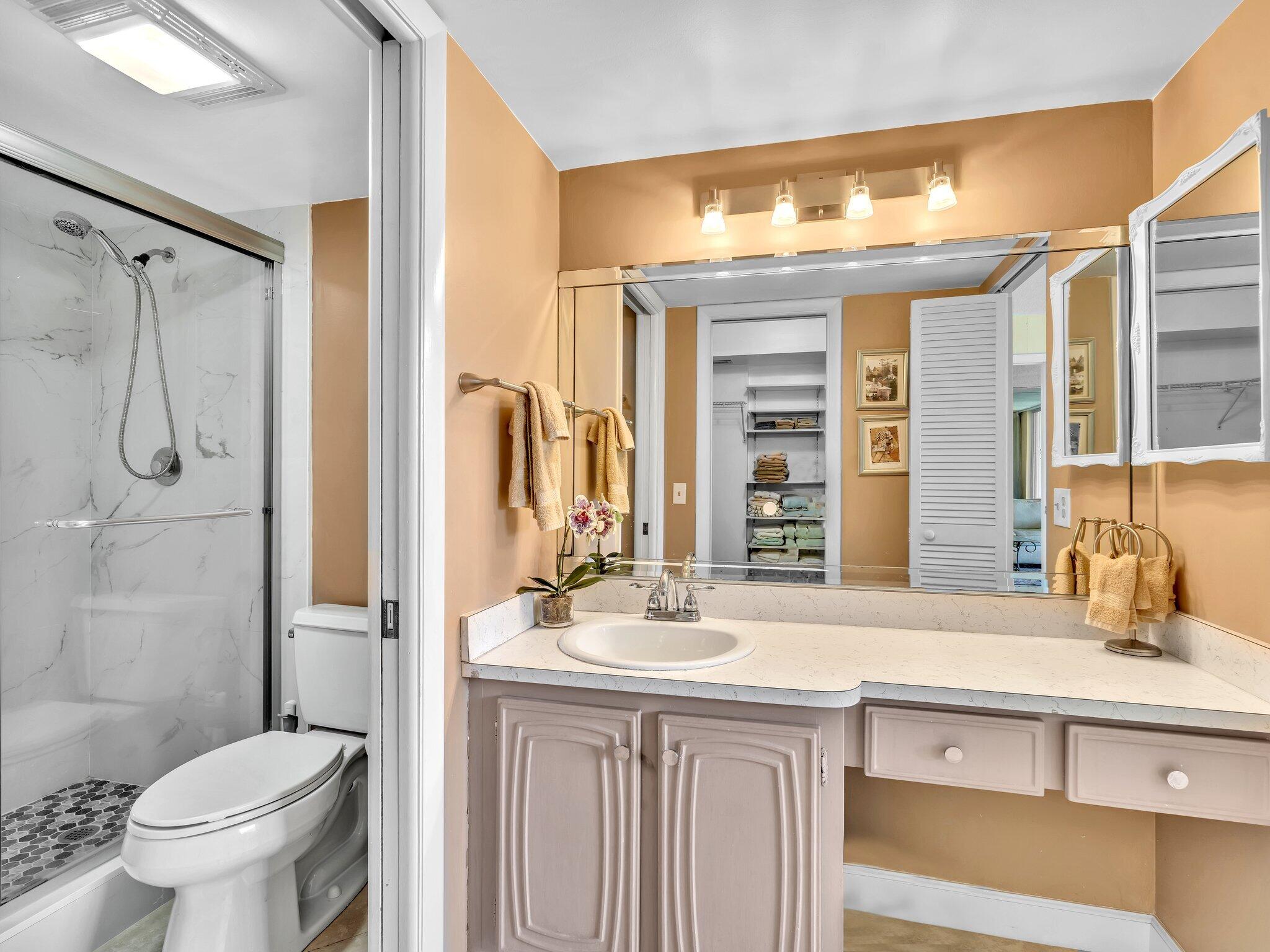 2717 Florida Boulevard 124