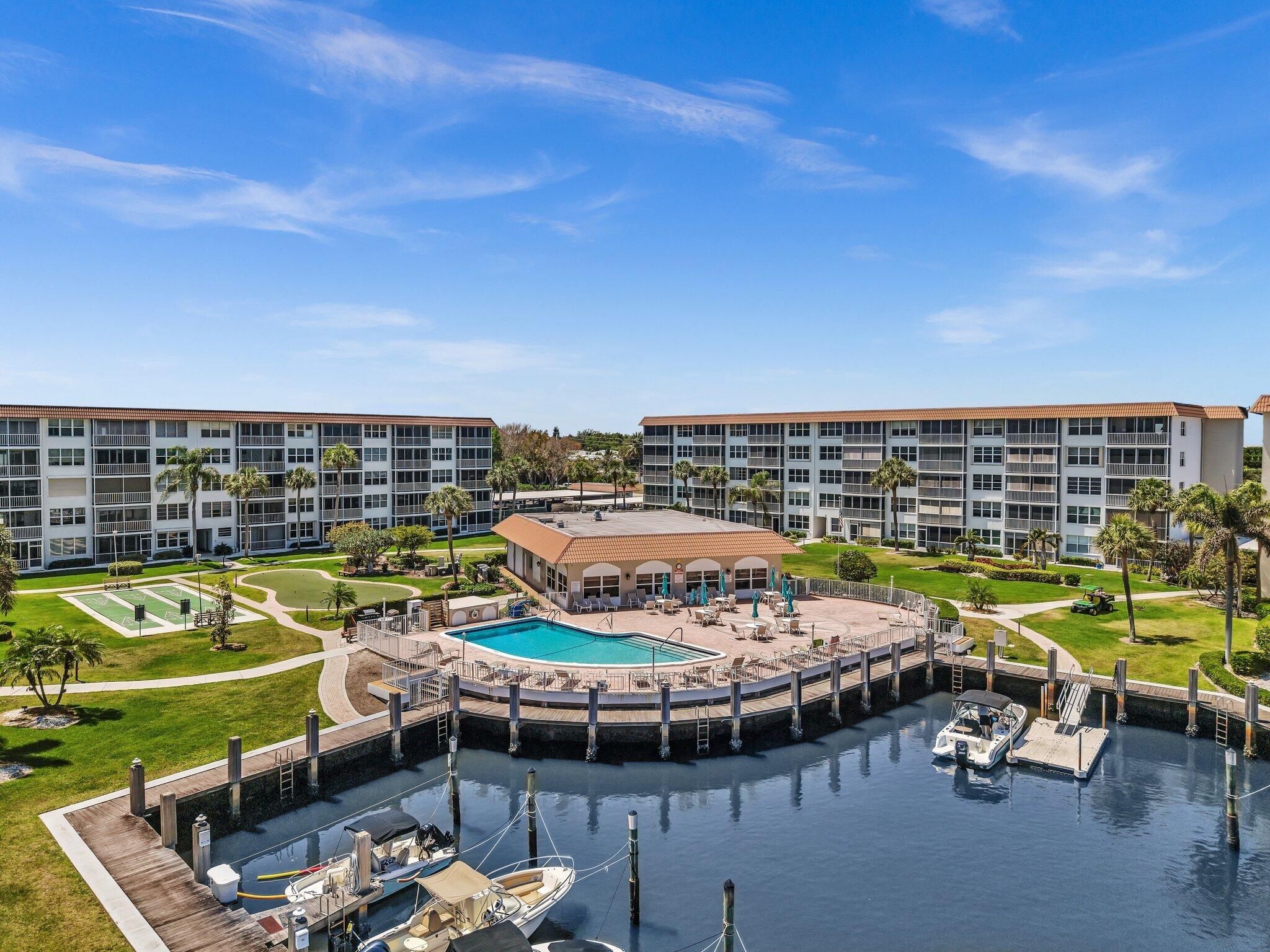 2717 Florida Boulevard 124