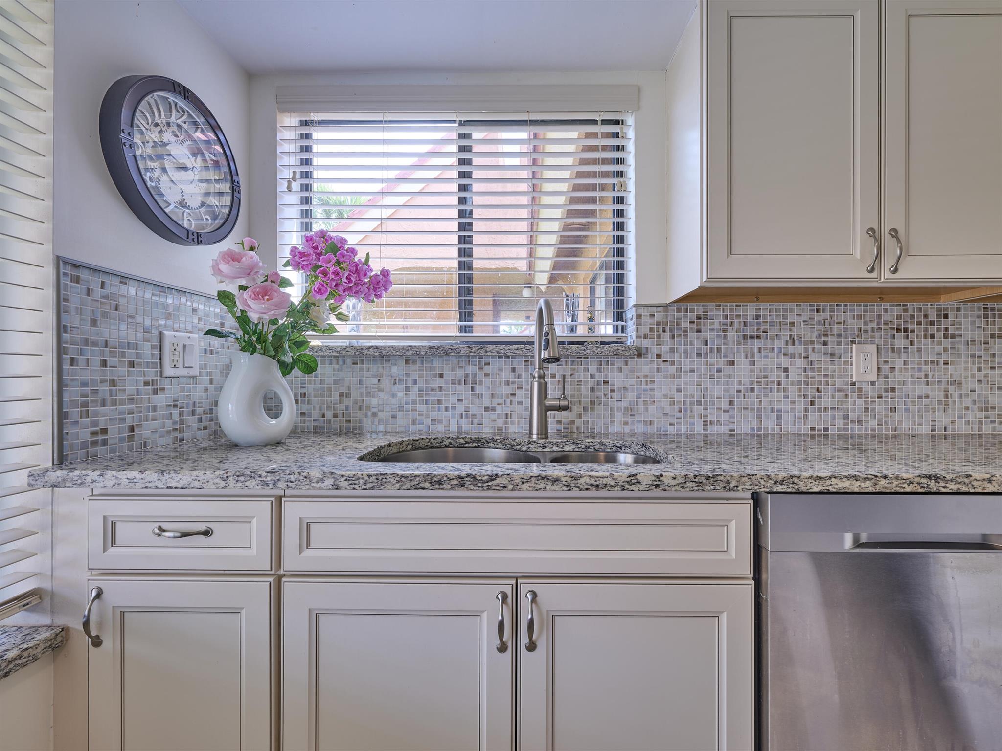 11205 Green Lake 204 Drive 204