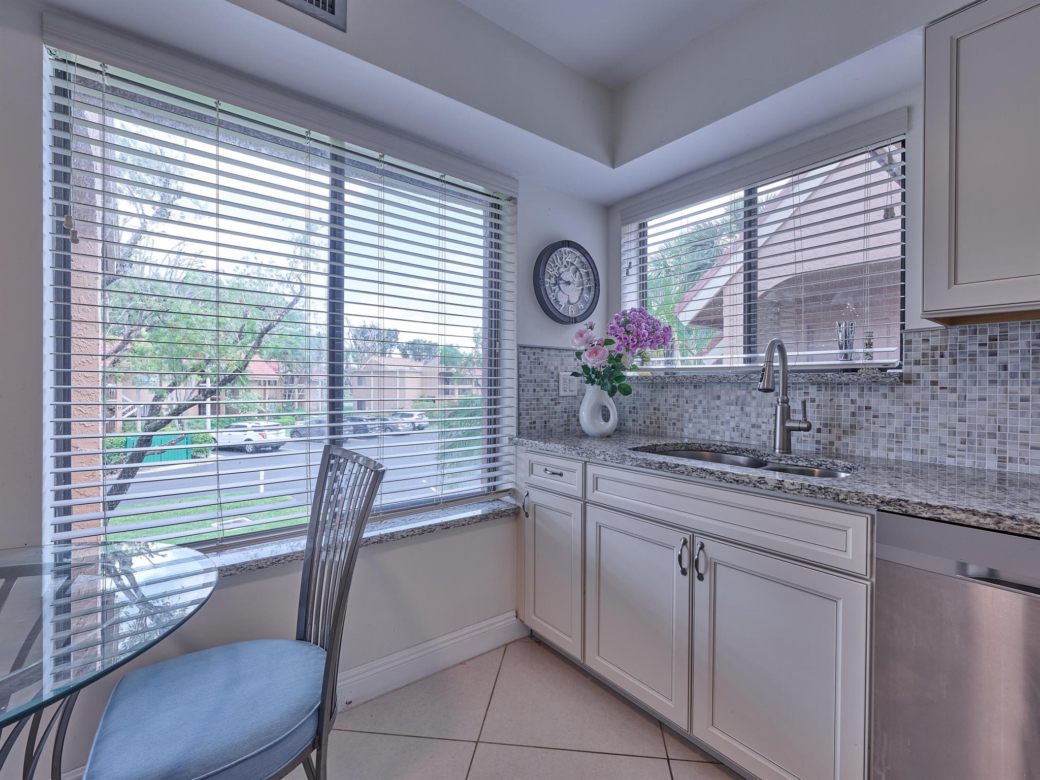 11205 Green Lake 204 Drive 204