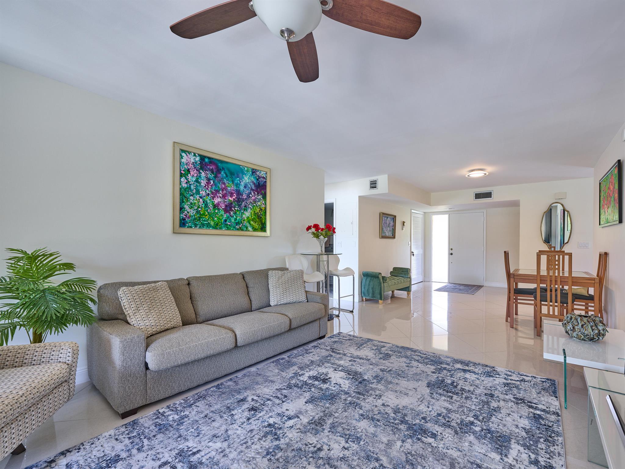 11205 Green Lake 204 Drive 204