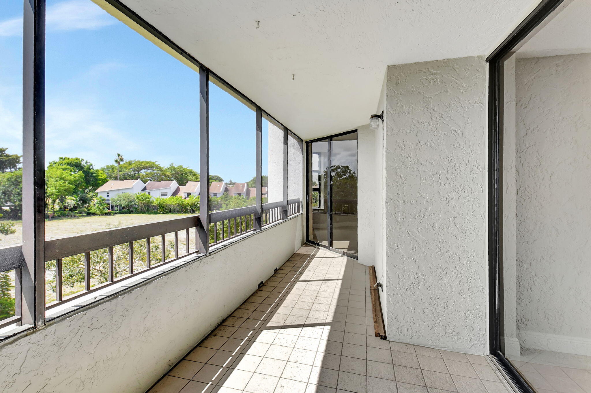 6372 La Costa Drive 302
