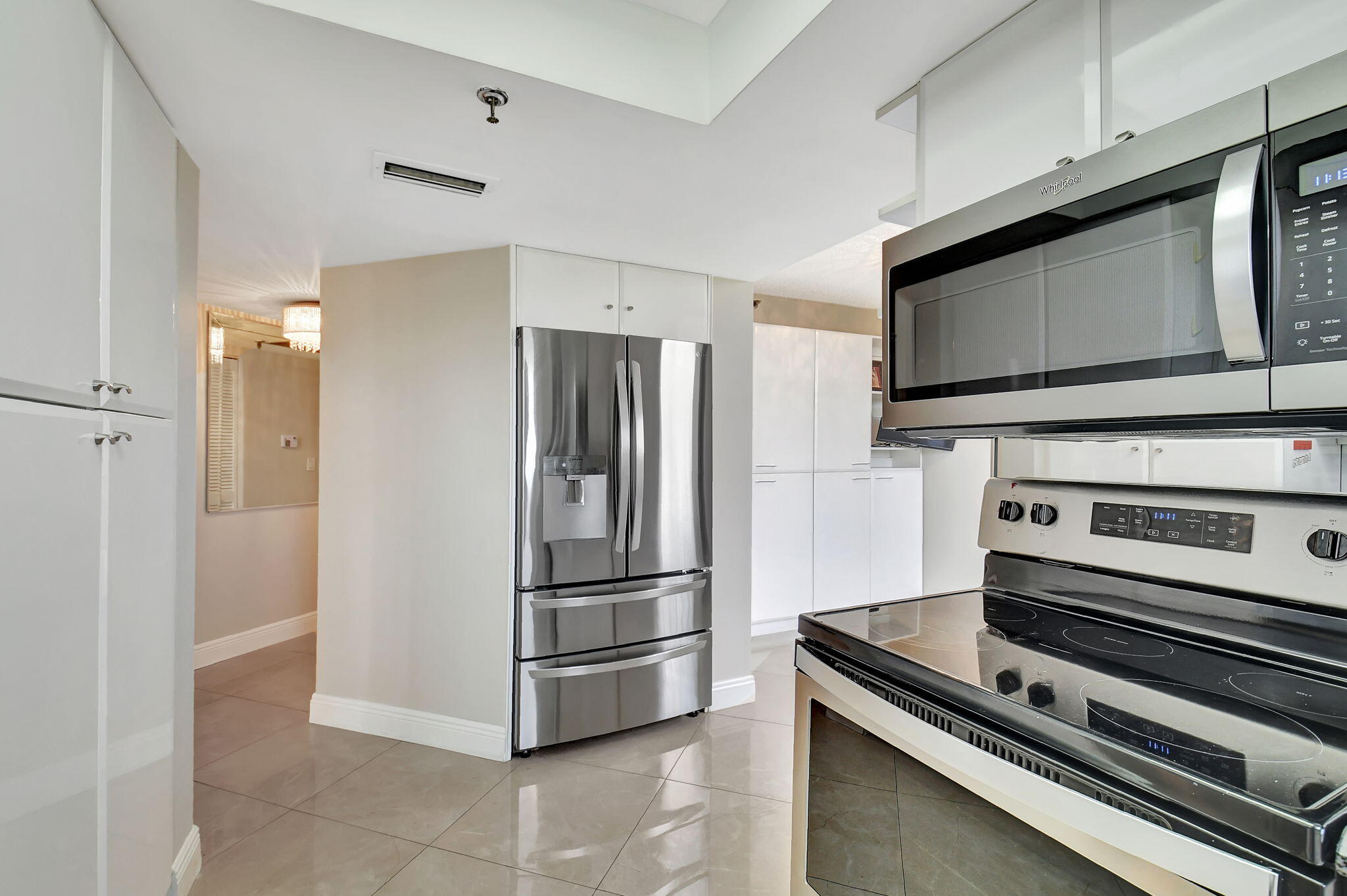 6372 La Costa Drive 302