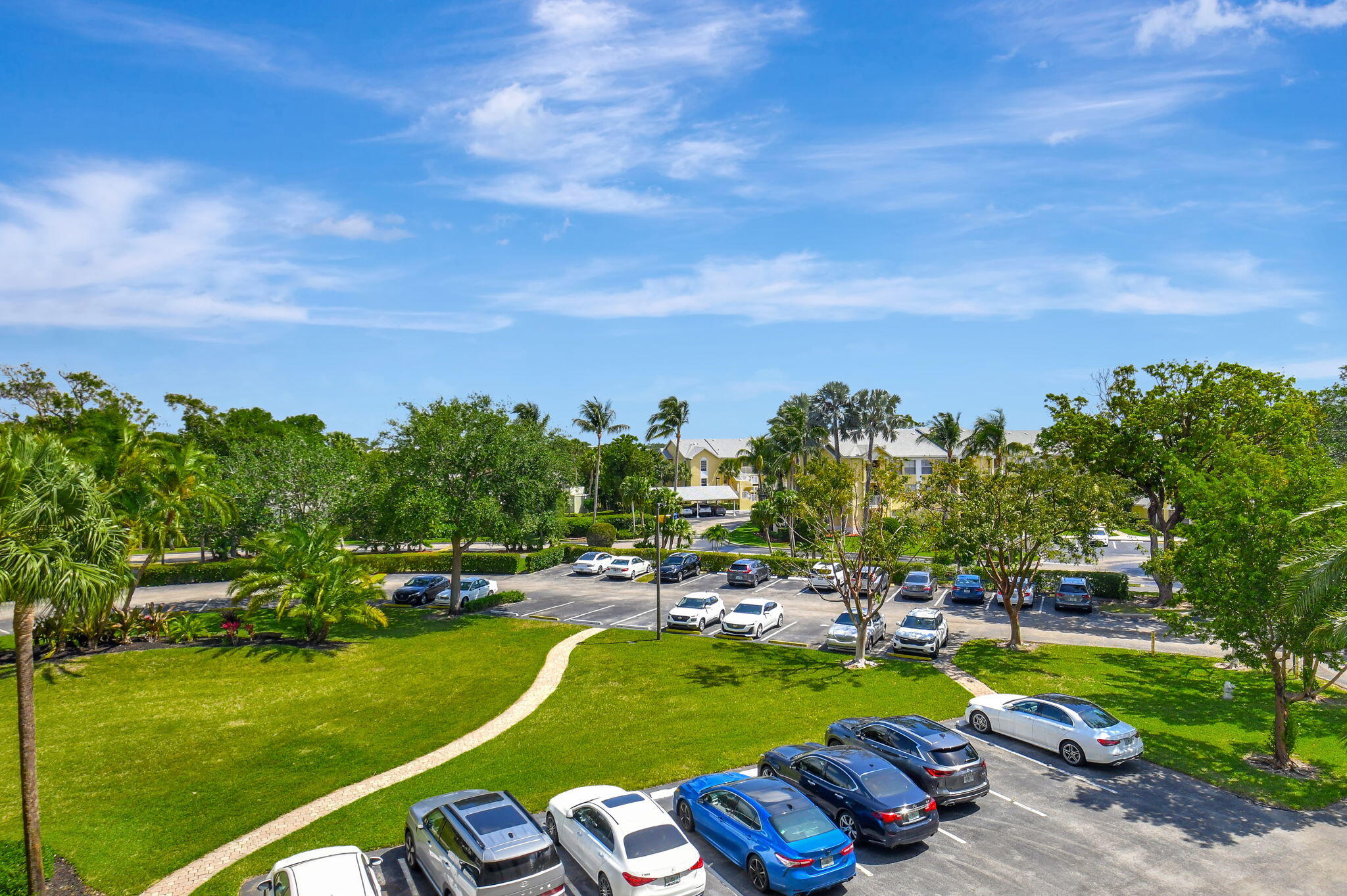 6372 La Costa Drive 302