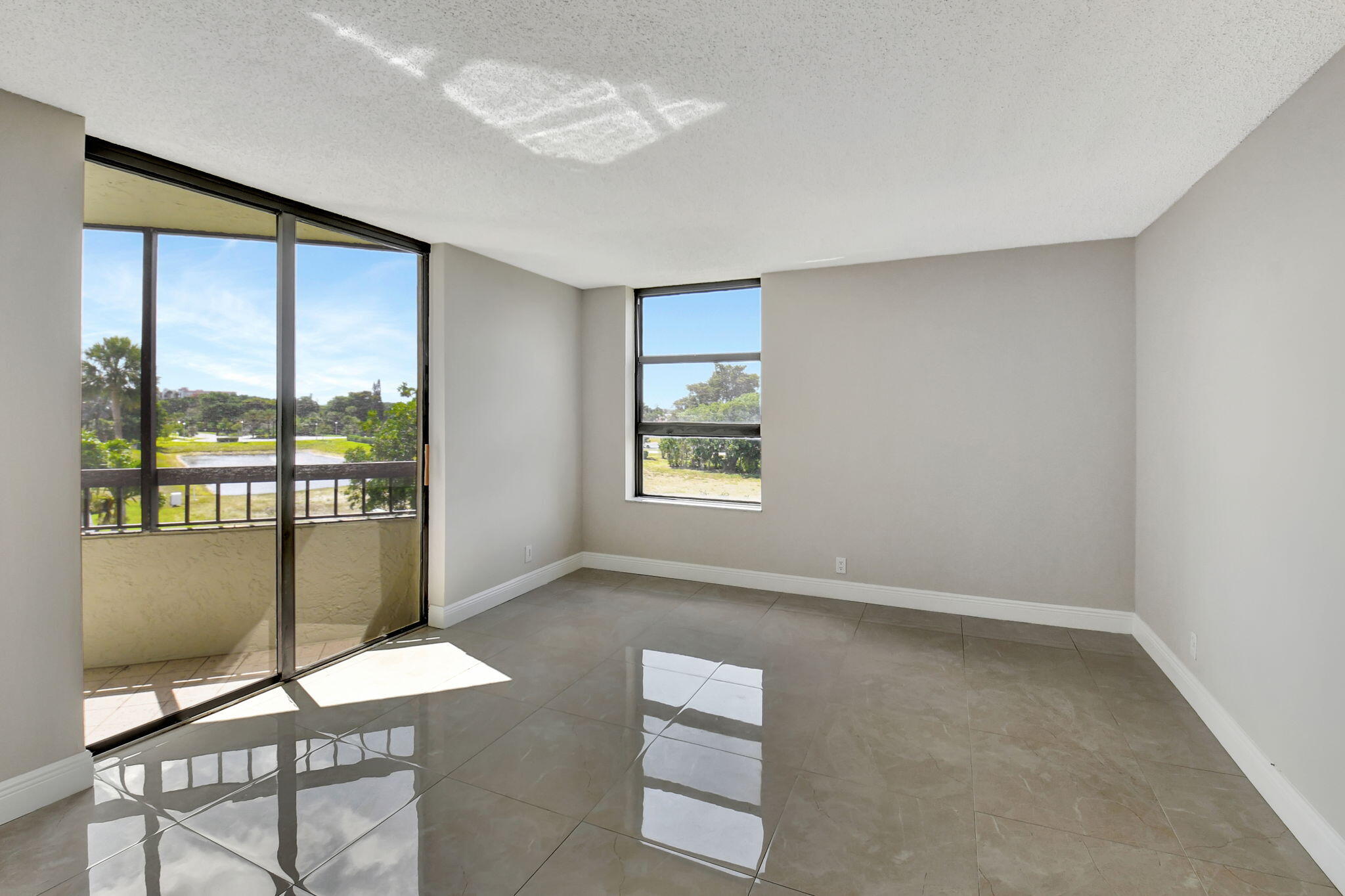 6372 La Costa Drive 302