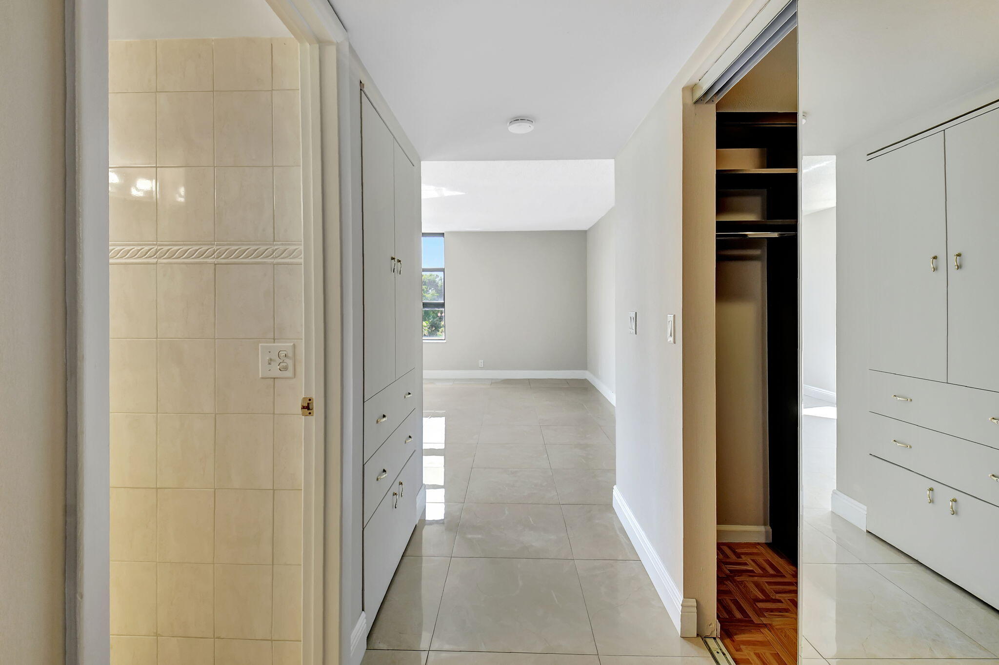 6372 La Costa Drive 302