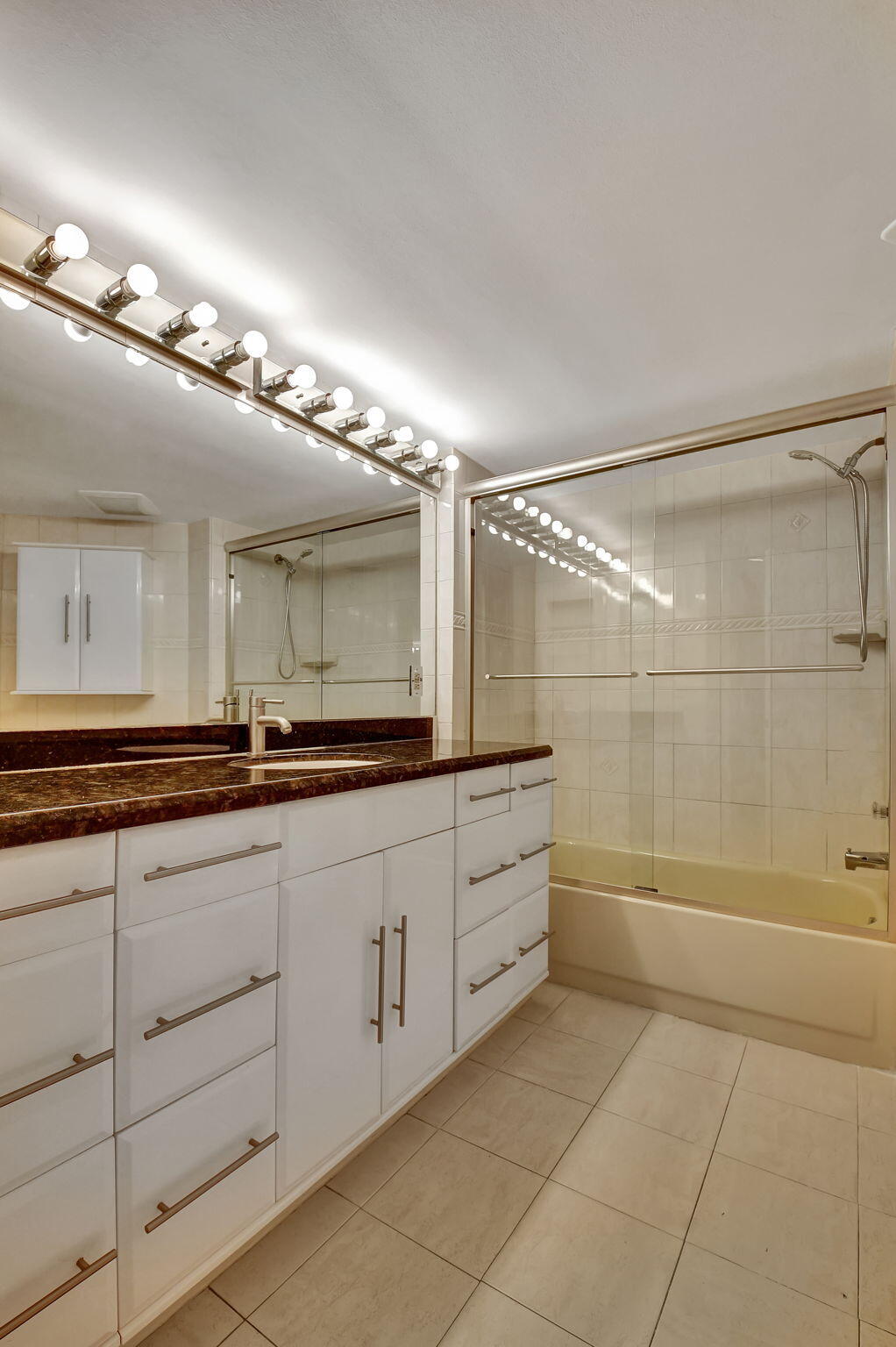 6372 La Costa Drive 302