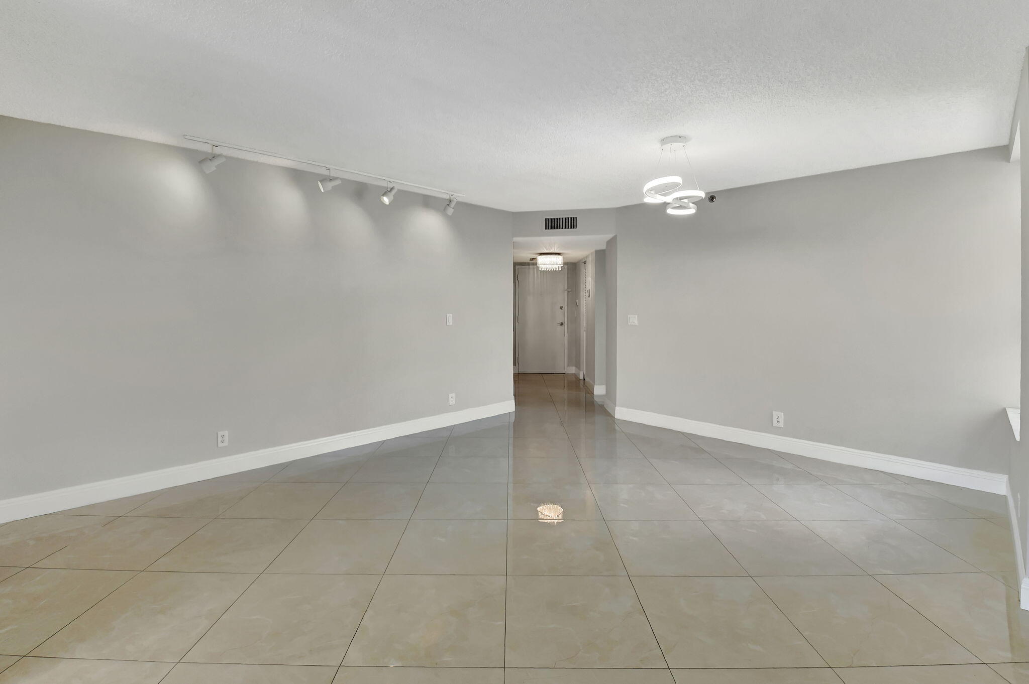 6372 La Costa Drive 302