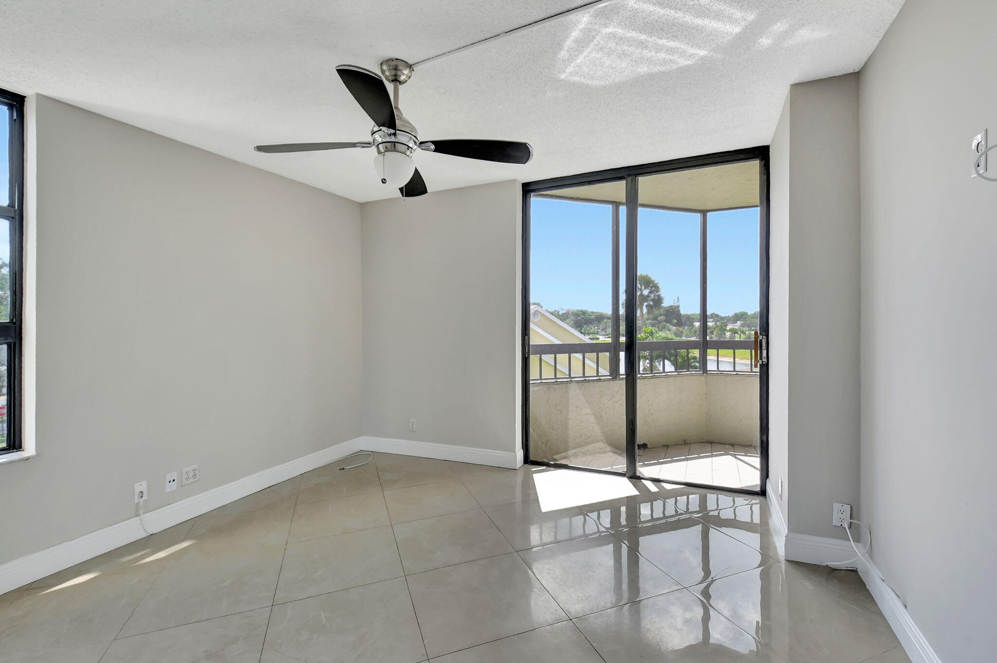 6372 La Costa Drive 302