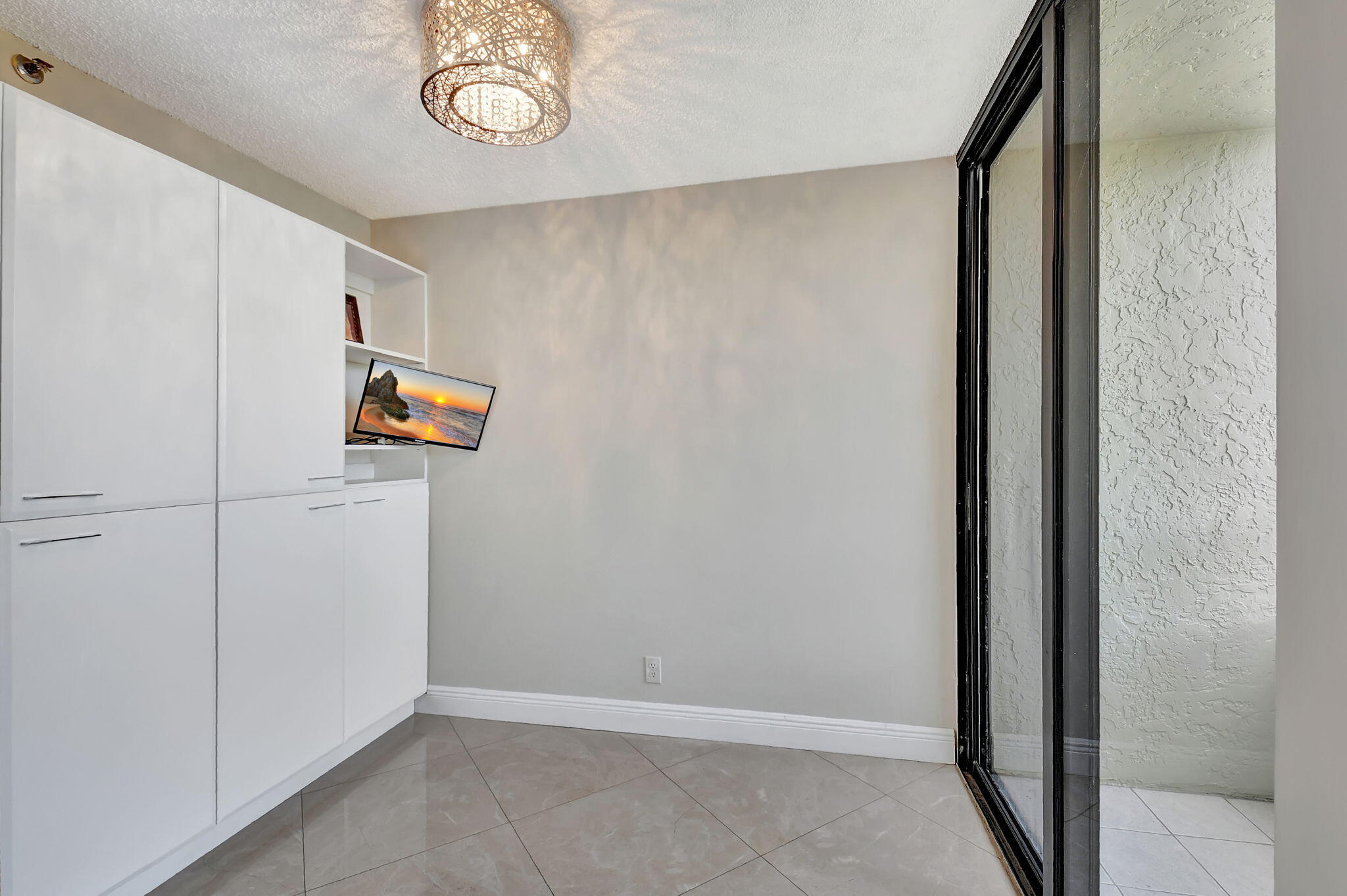 6372 La Costa Drive 302