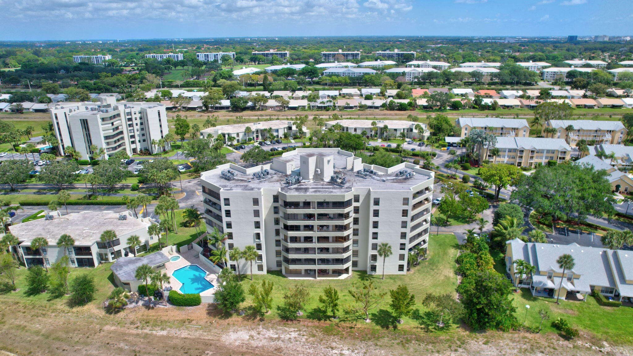 6372 La Costa Drive 302