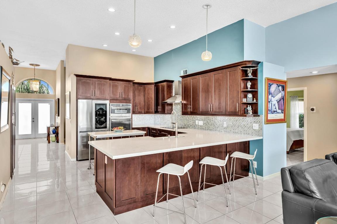 19323 King Palm Court