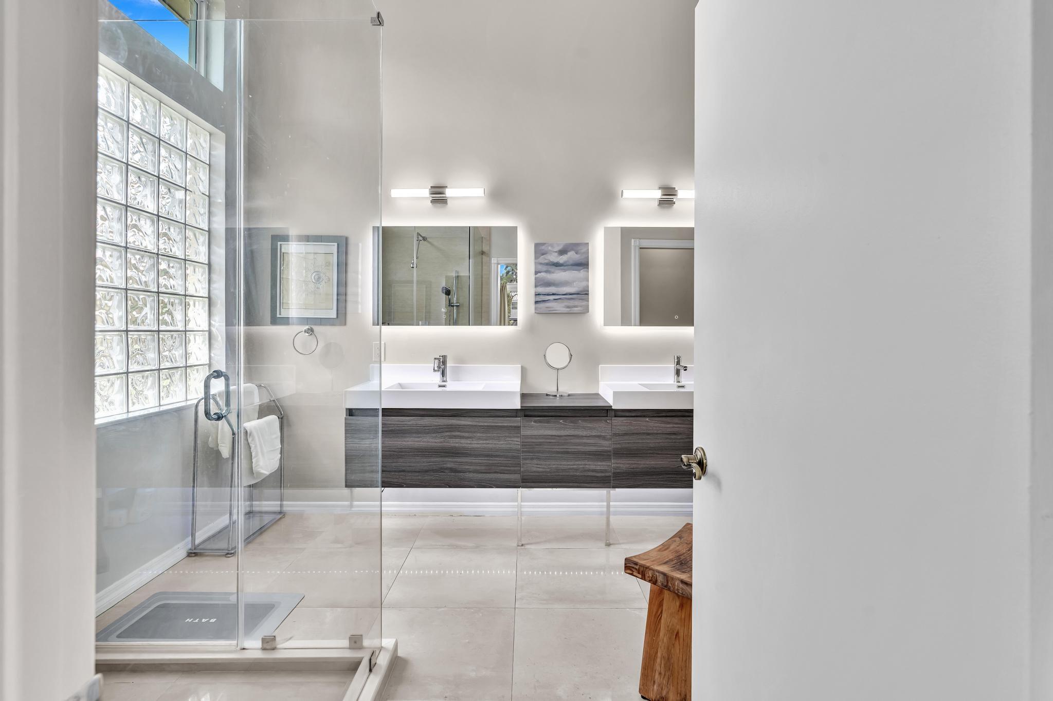 19323 King Palm Court