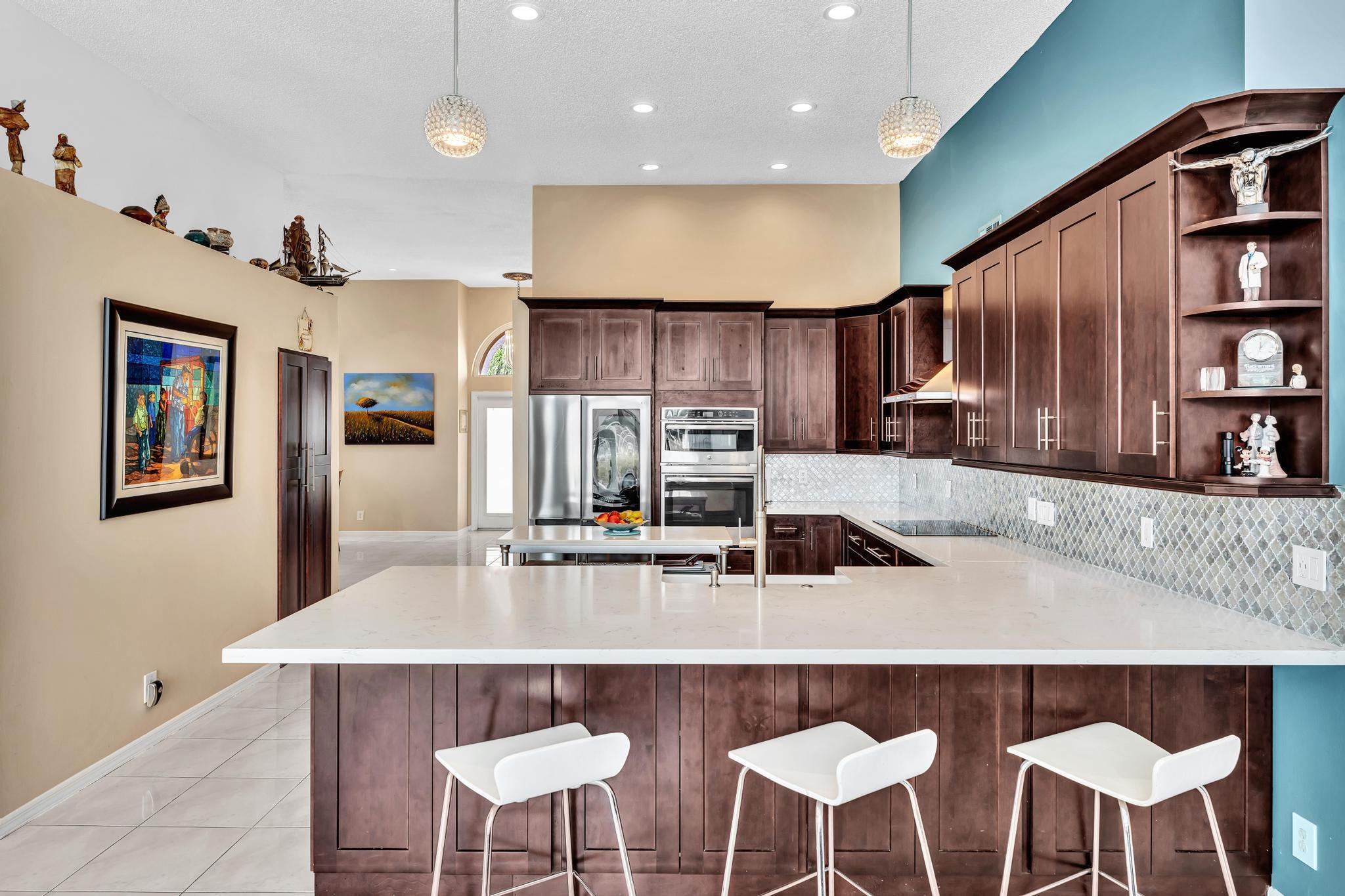 19323 King Palm Court