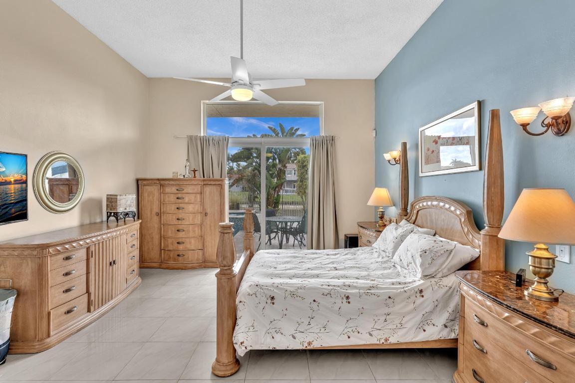 19323 King Palm Court