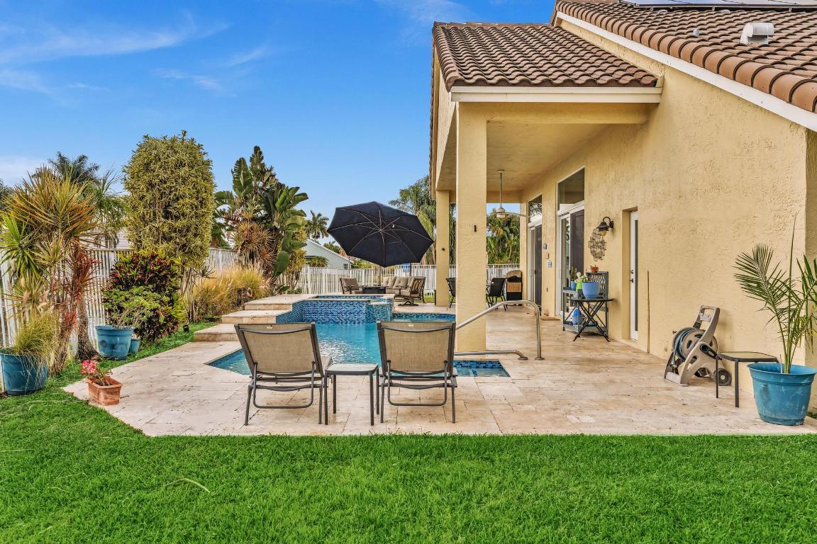 19323 King Palm Court