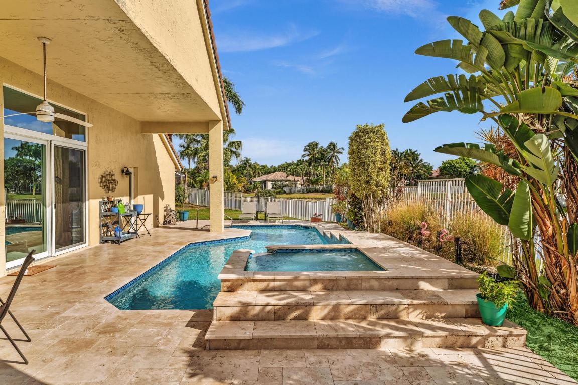 19323 King Palm Court