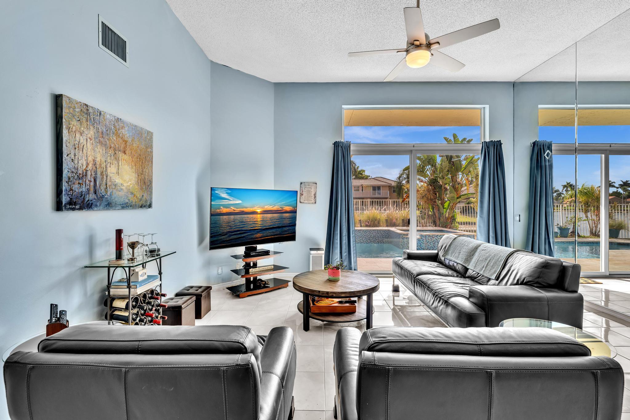 19323 King Palm Court