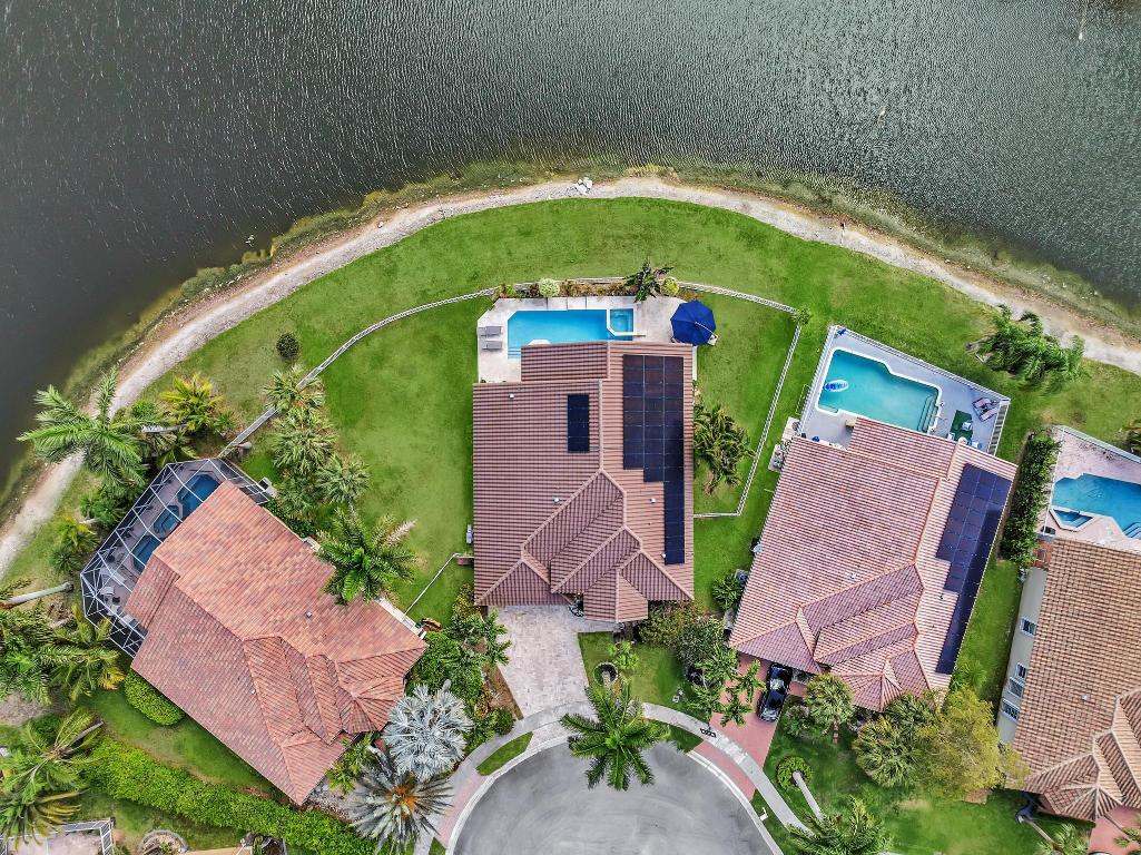 19323 King Palm Court