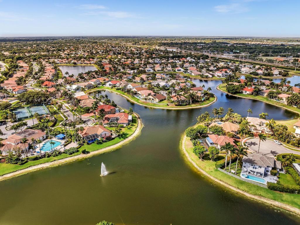 19323 King Palm Court