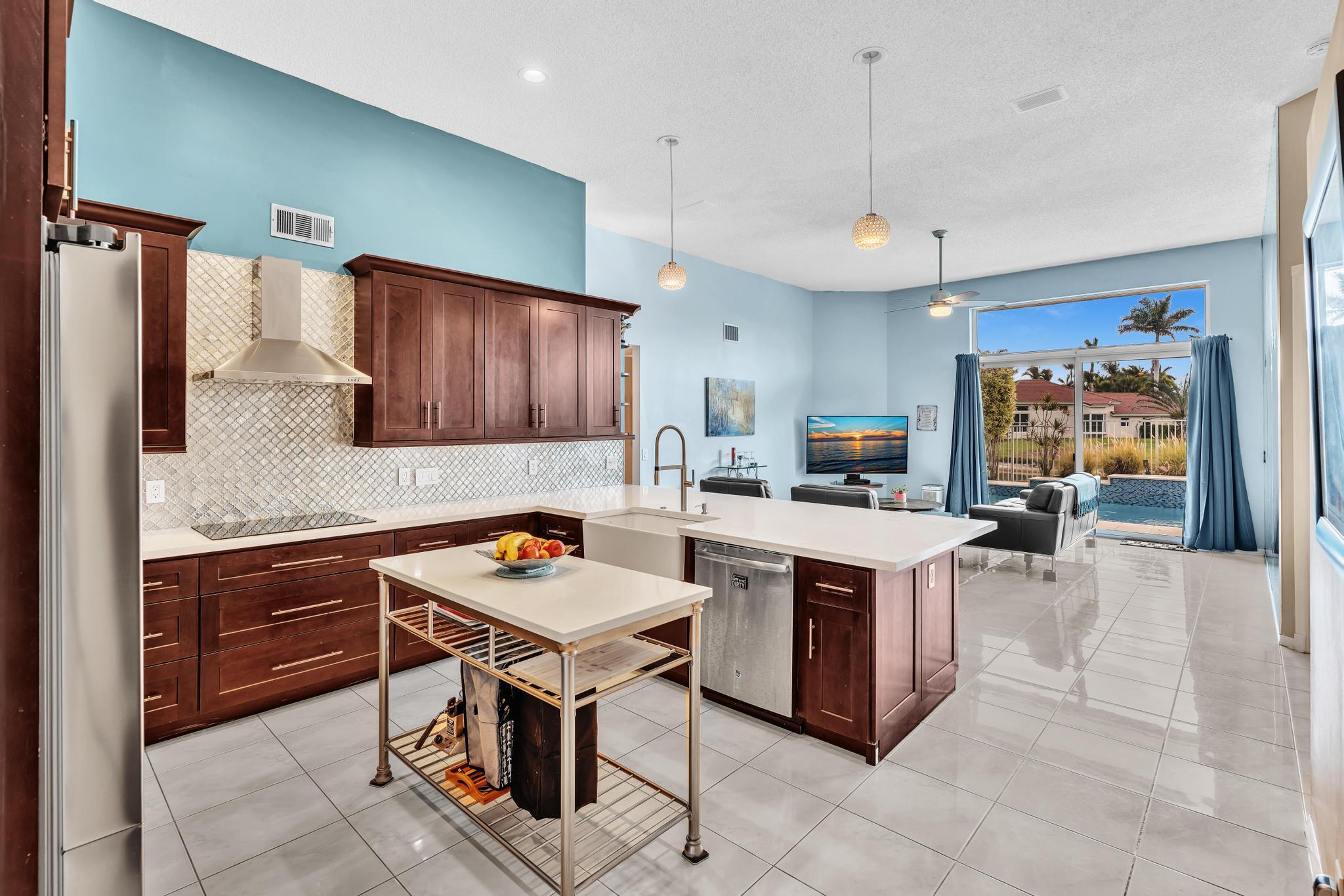 19323 King Palm Court