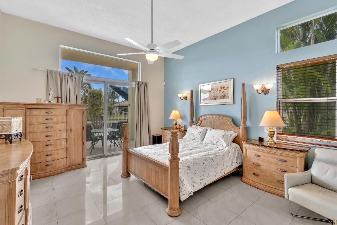 19323 King Palm Court