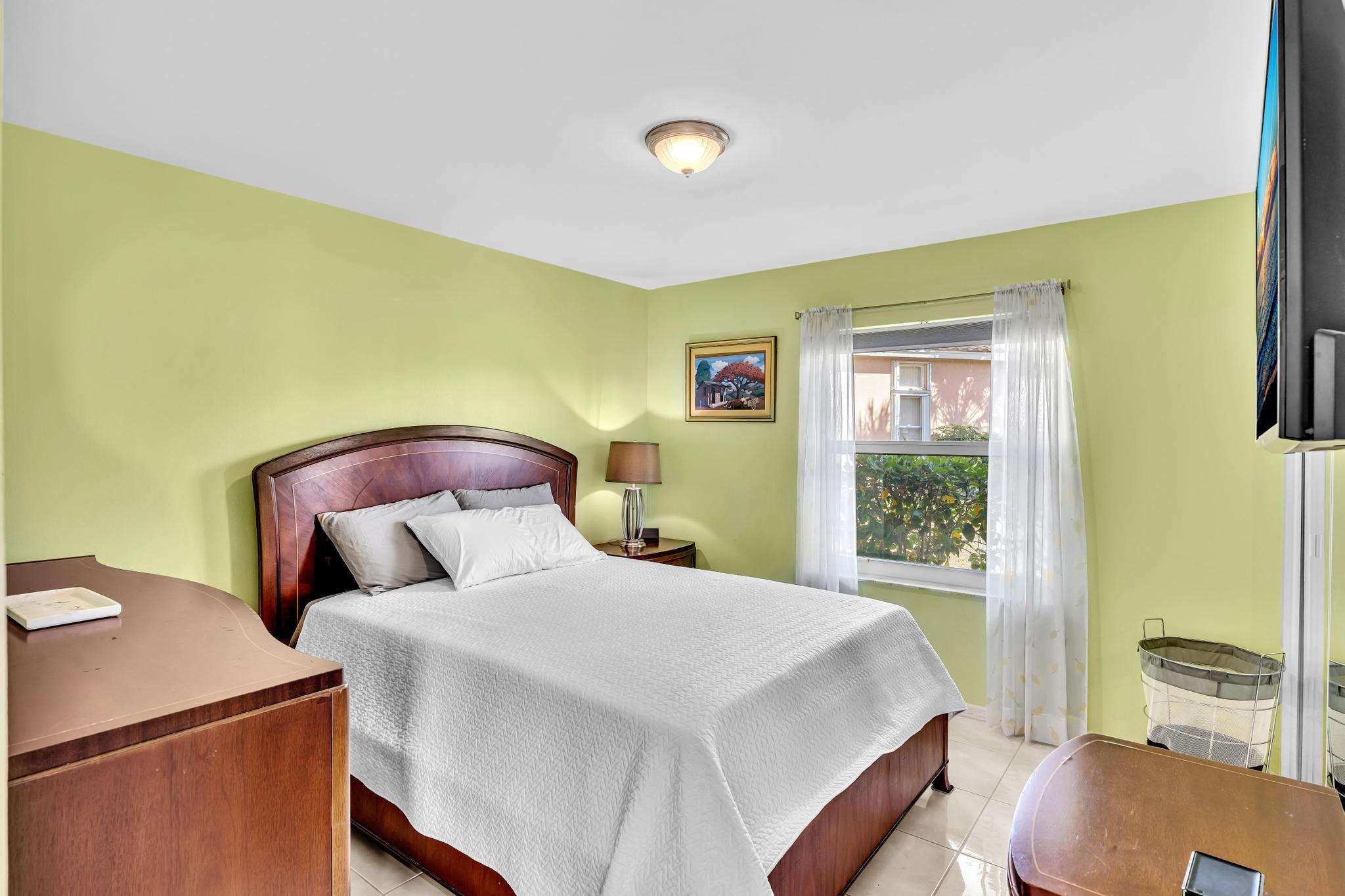 19323 King Palm Court