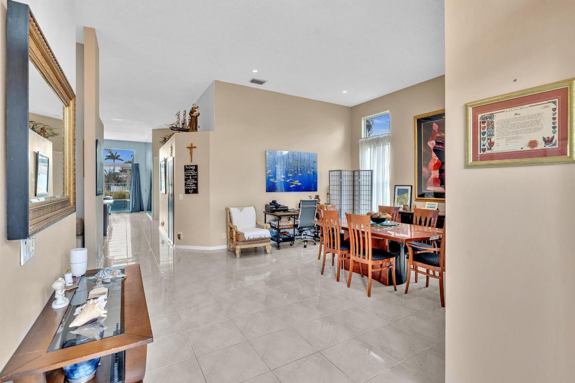 19323 King Palm Court