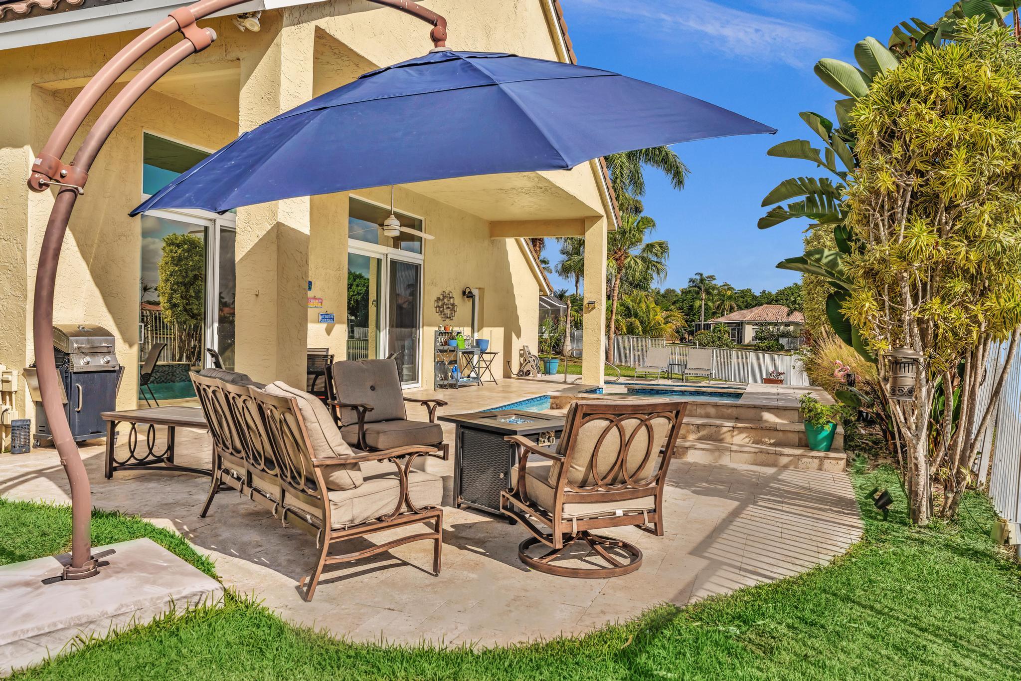 19323 King Palm Court