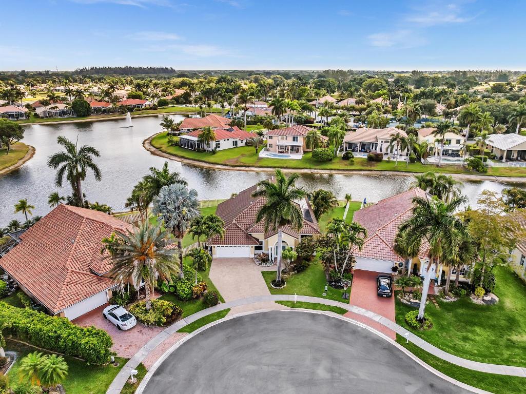 19323 King Palm Court