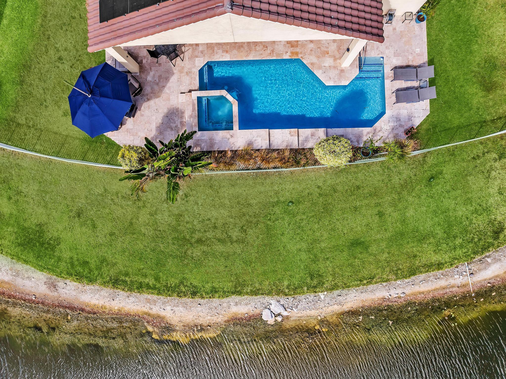 19323 King Palm Court