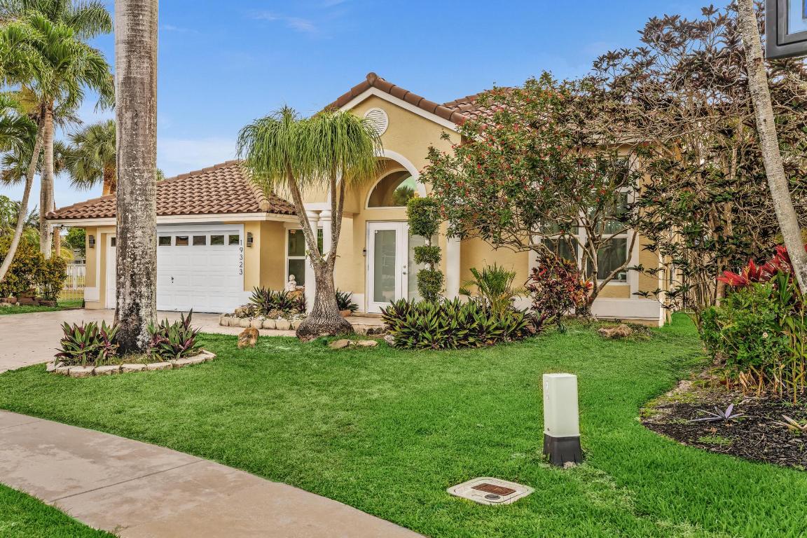 19323 King Palm Court