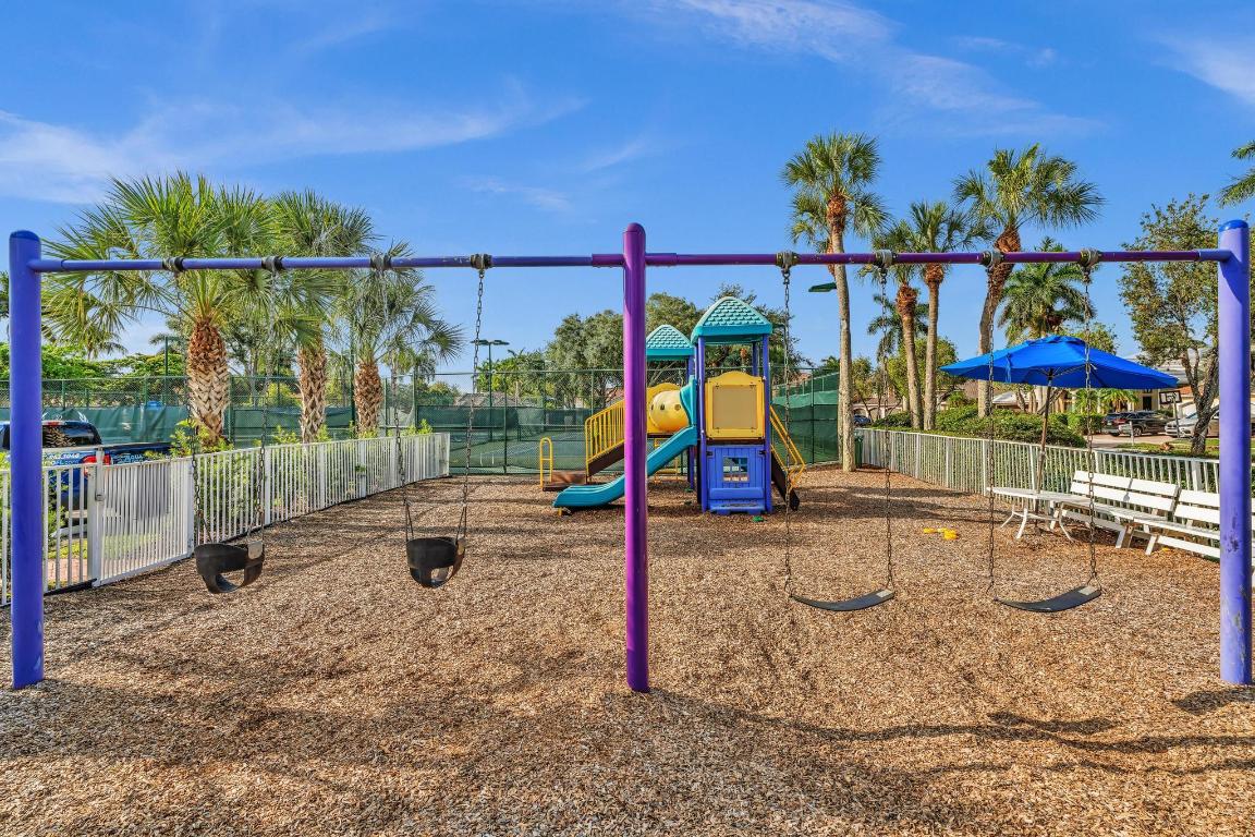 19323 King Palm Court