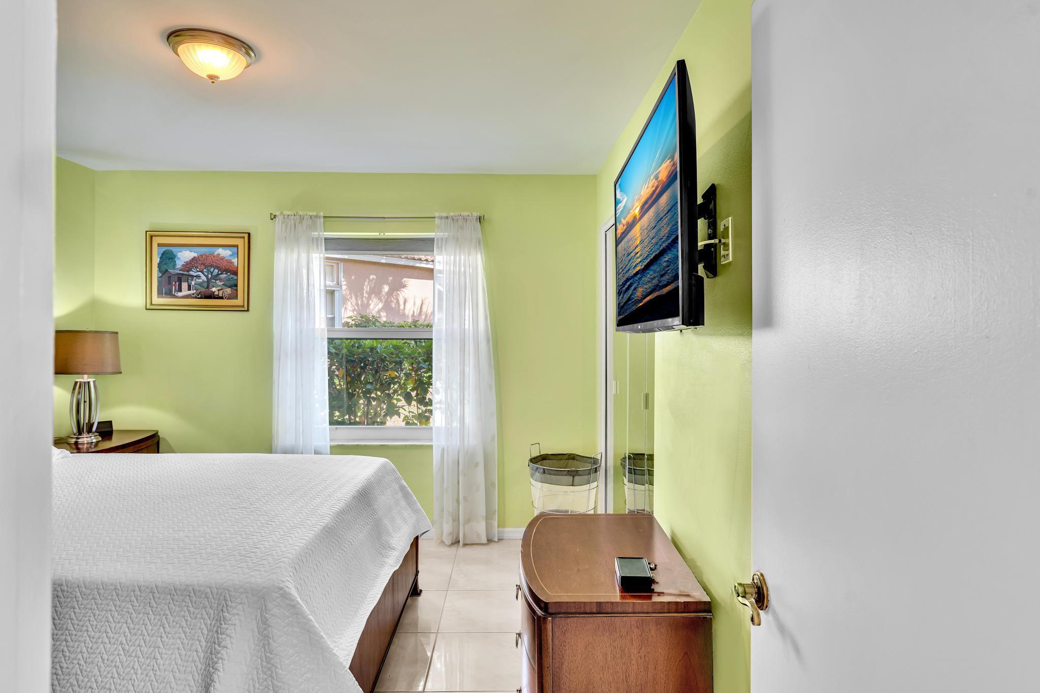 19323 King Palm Court