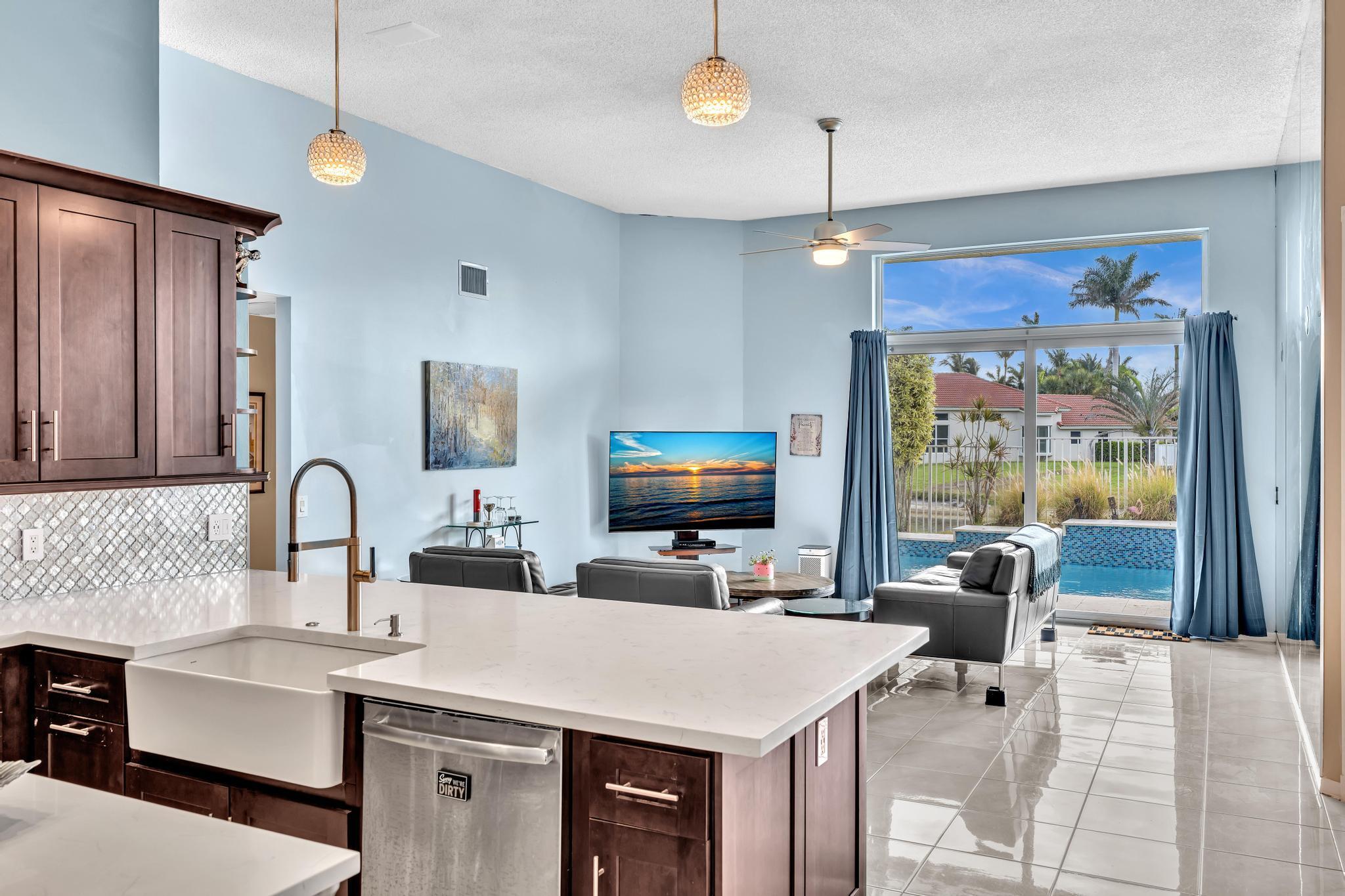 19323 King Palm Court