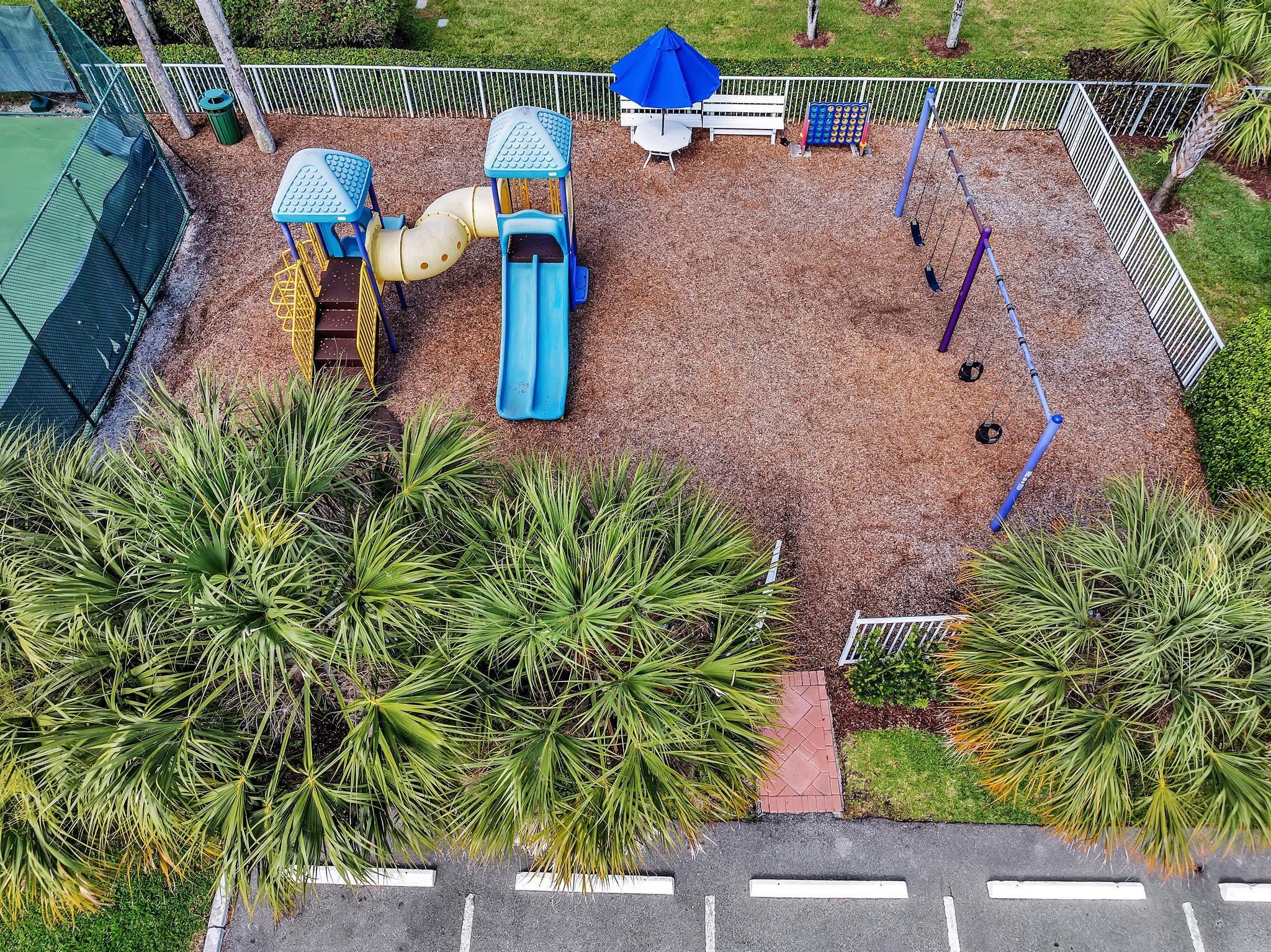 19323 King Palm Court