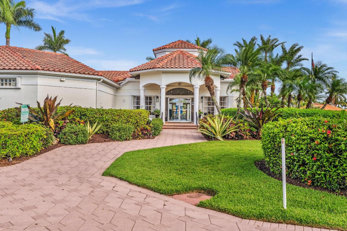 19323 King Palm Court