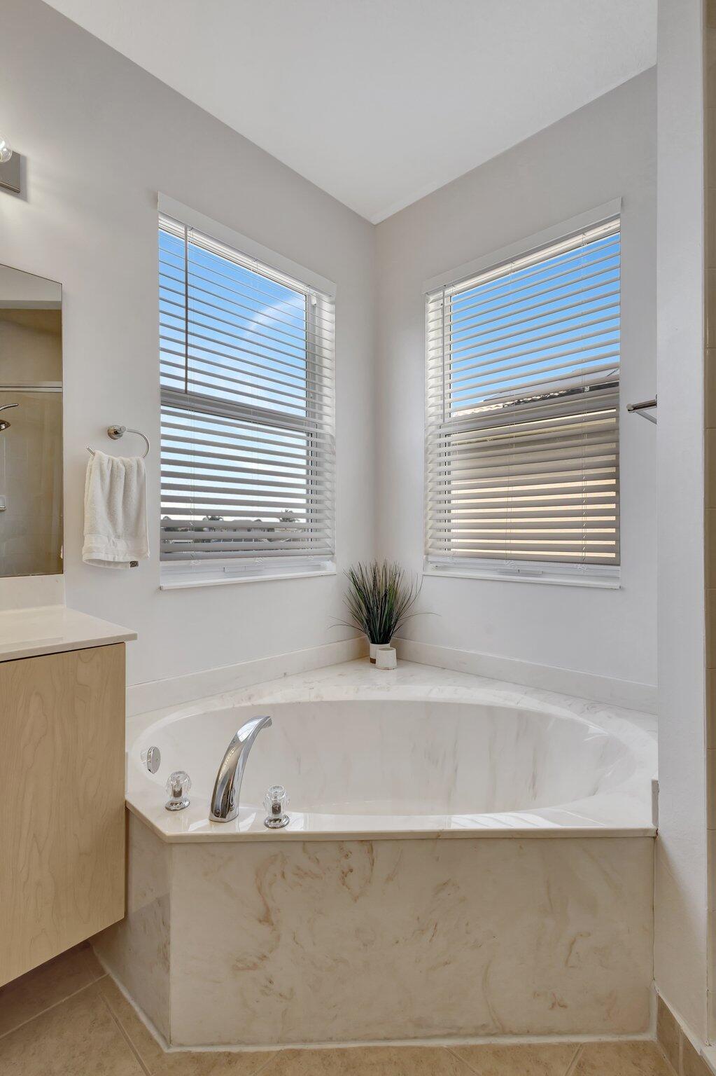 8092 Viale Matera