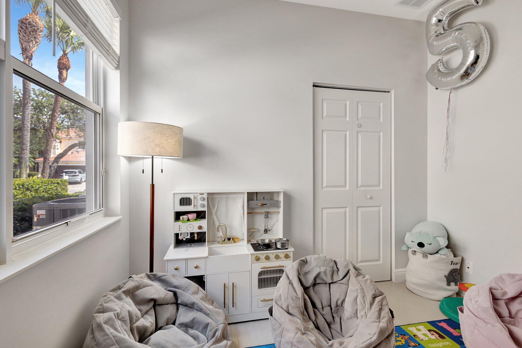 8092 Viale Matera