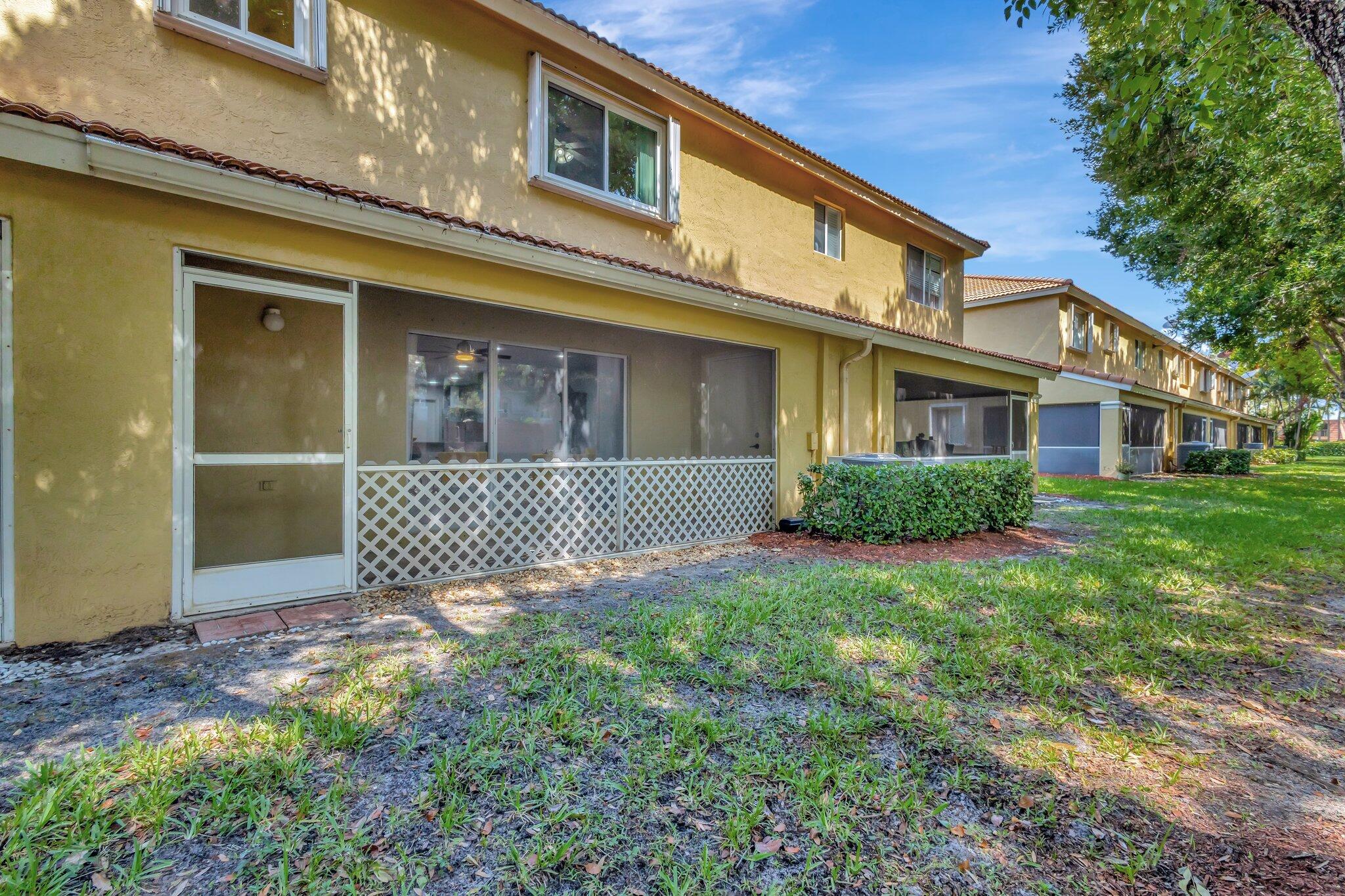 1033 Arezzo Circle