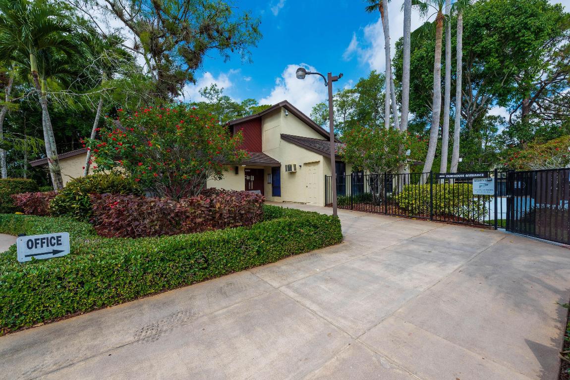 151 Pinto Palm Court